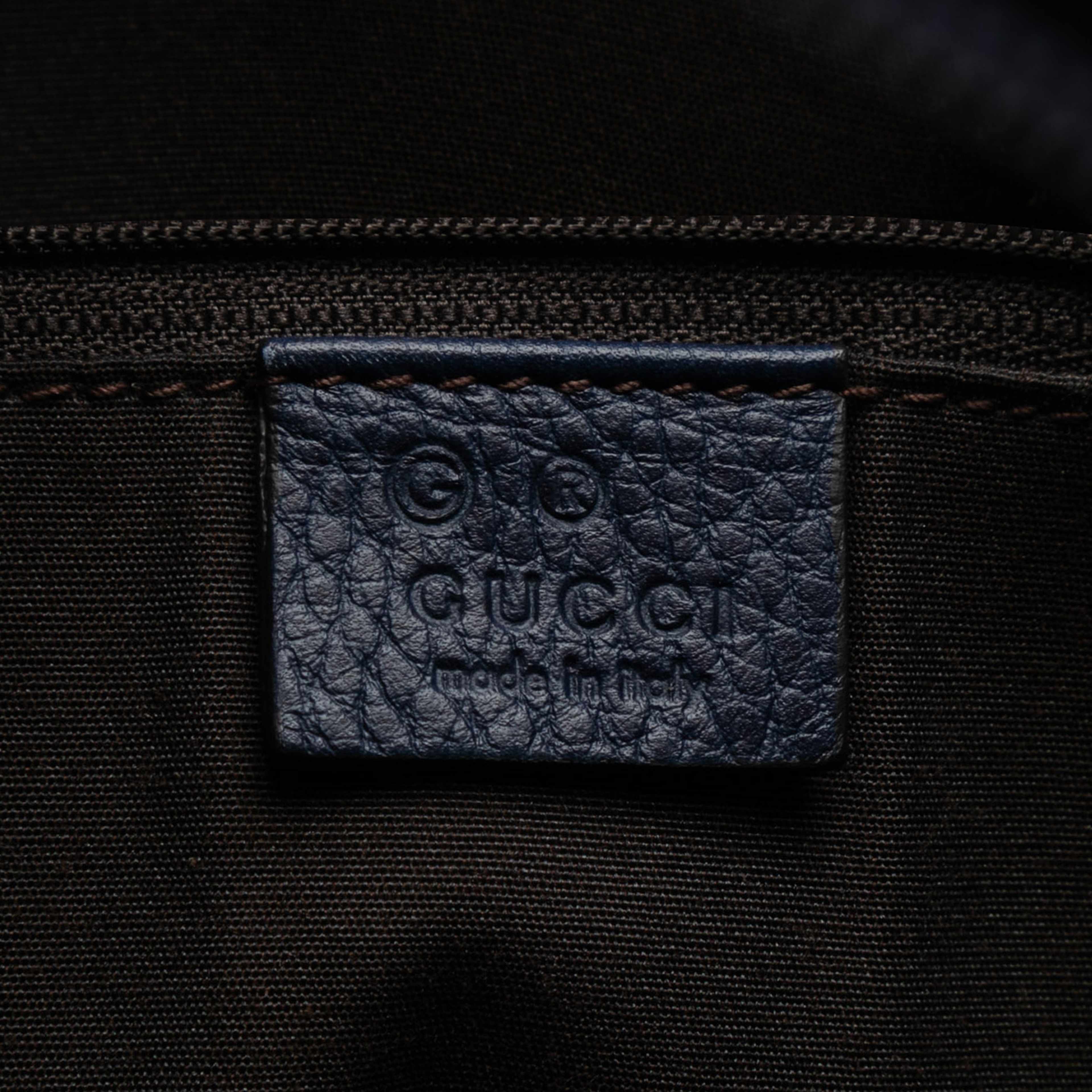 Gucci Gg Crystal Crossbody, från Luxclusif, i färgen brown. Klicka för att öppna bilden i stort format