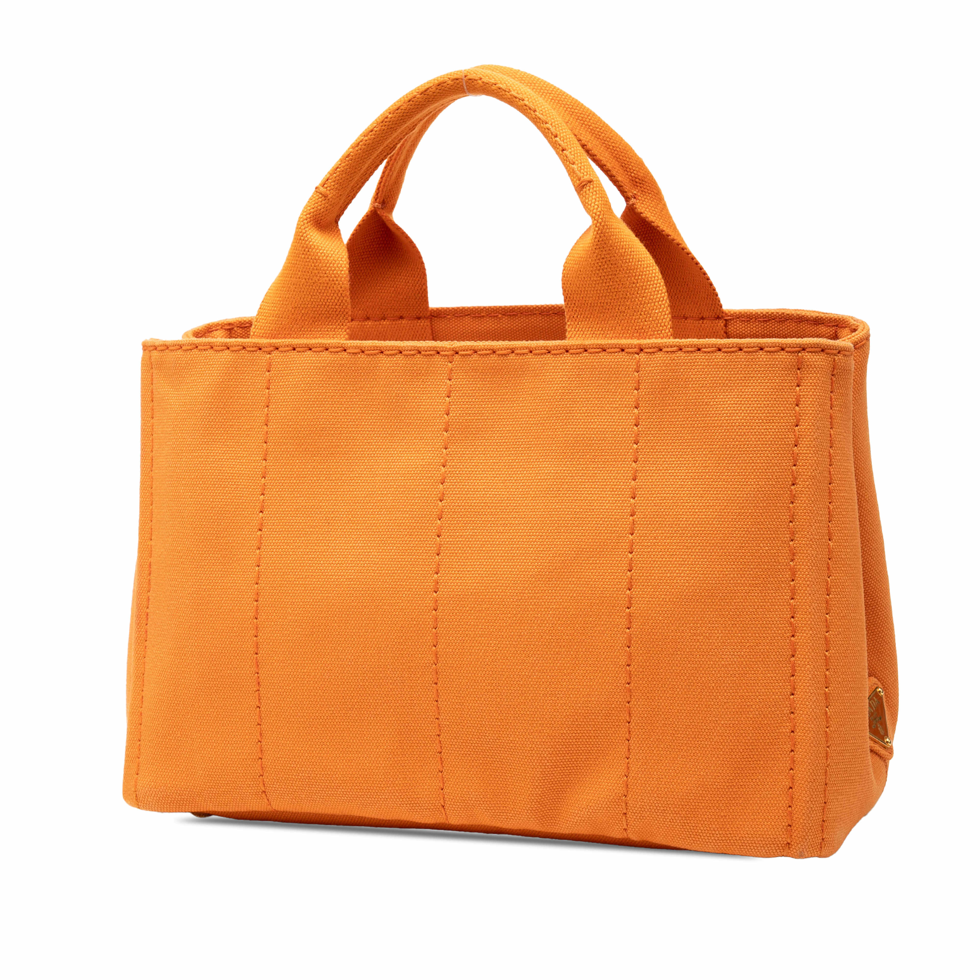 Prada Small Canvas Canapa Logo Satchel, från Luxclusif, i färgen light orange. Klicka för att öppna bilden i stort format