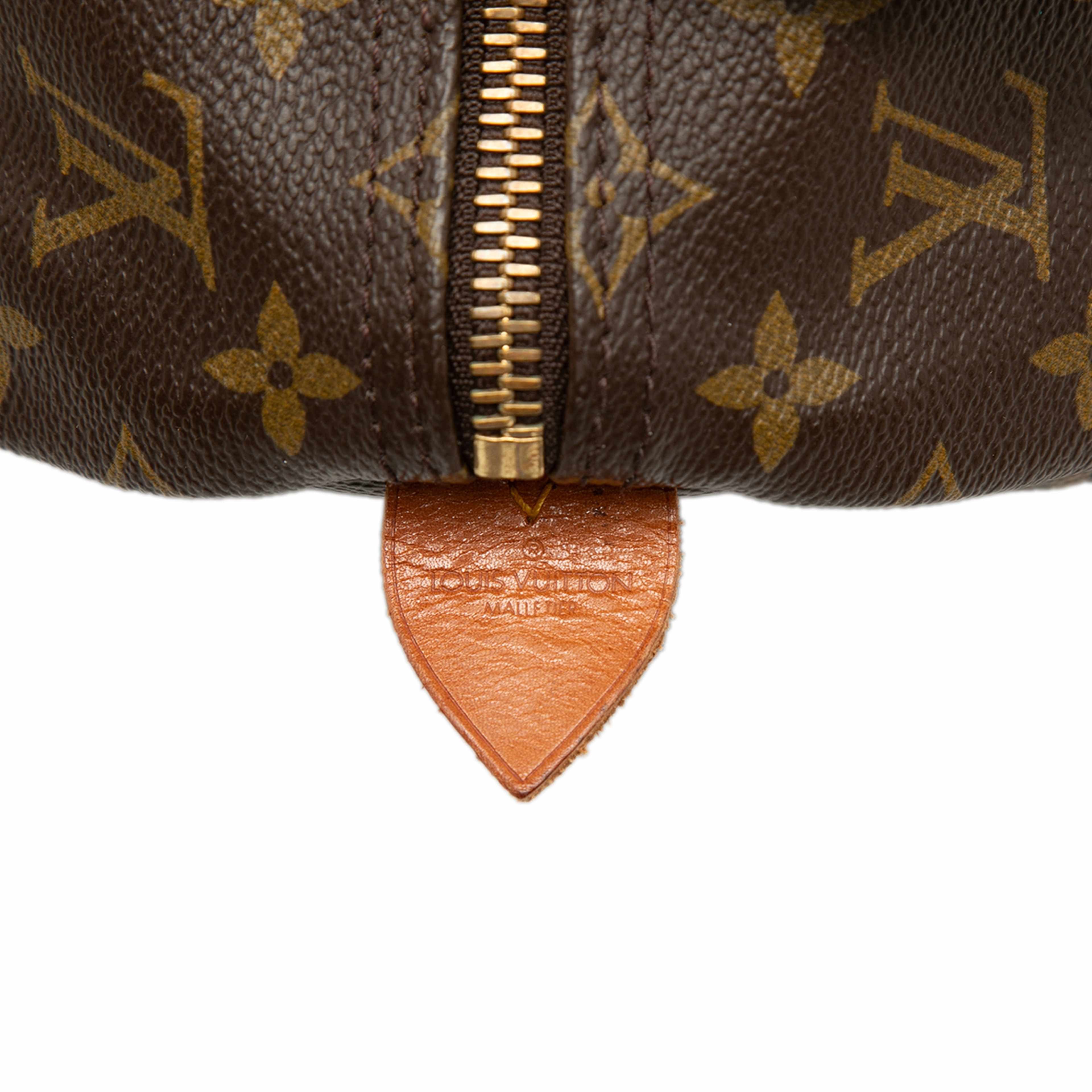 Louis Vuitton Monogram Keepall 55, från Luxclusif, i färgen brun. Klicka för att öppna bilden i stort format