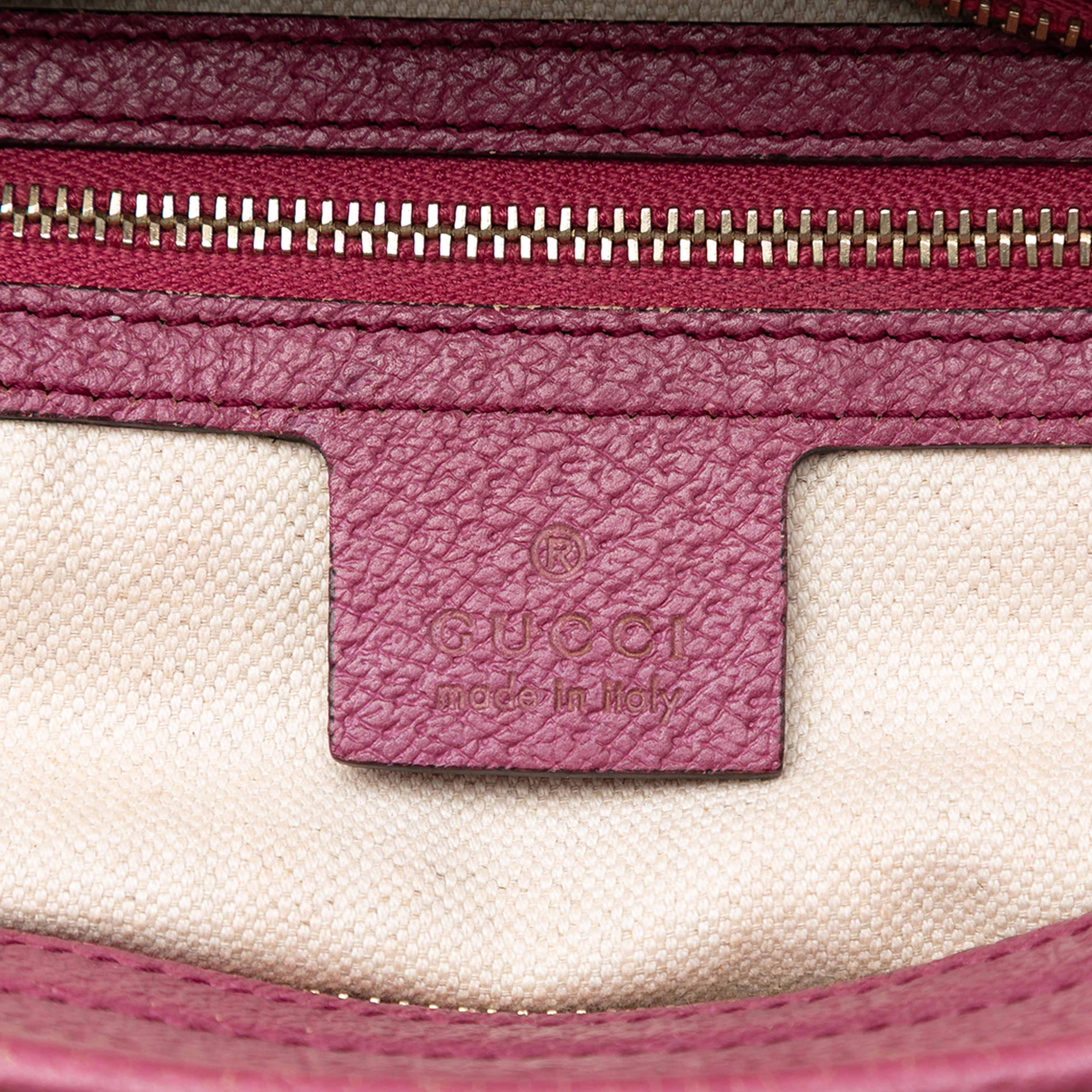 Gucci Small Gg Canvas Bree Satchel, från Luxclusif, i färgen beige. Klicka för att öppna bilden i stort format