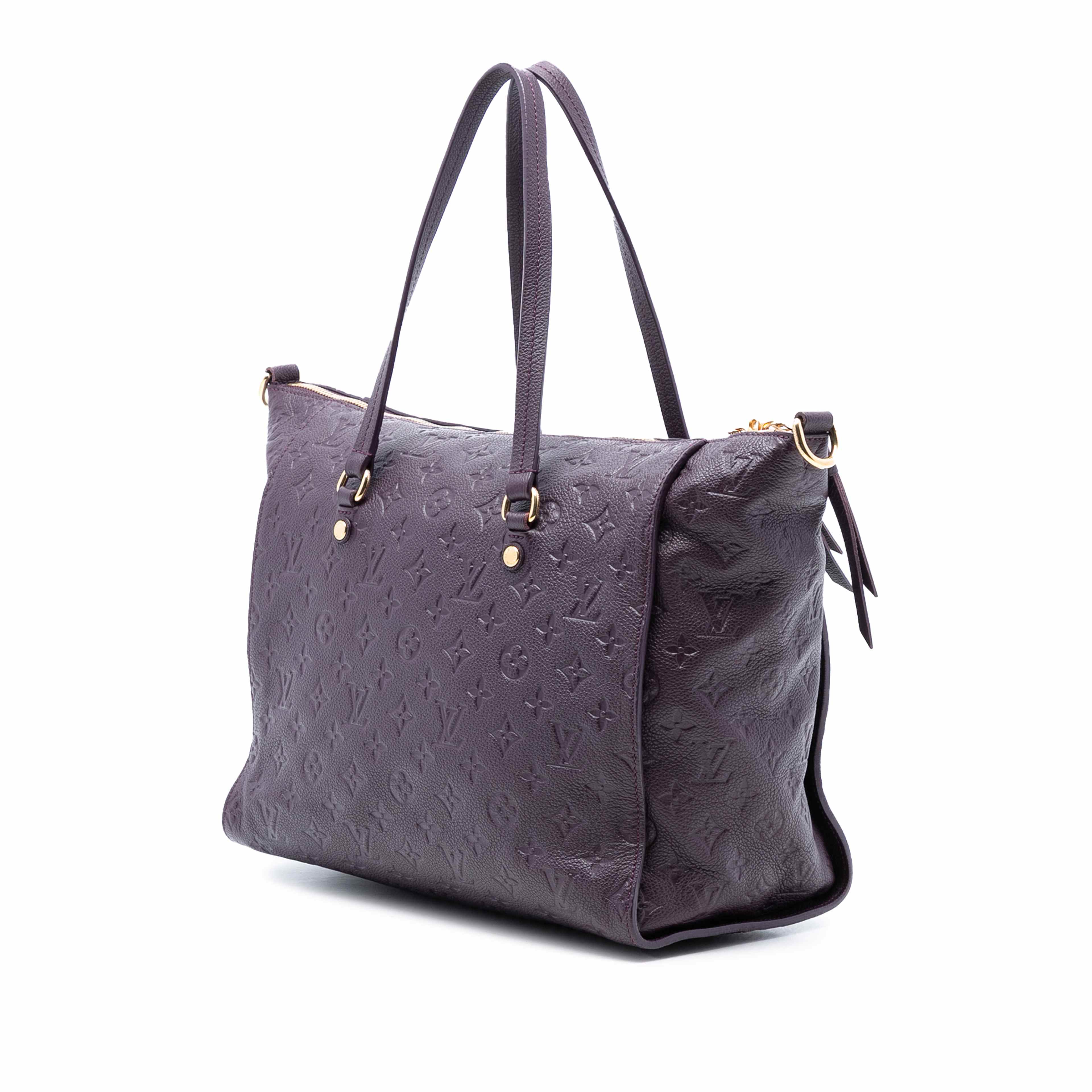 Louis Vuitton Monogram Empreinte Lumineuse Pm, från Luxclusif, i färgen violet. Klicka för att öppna bilden i stort format