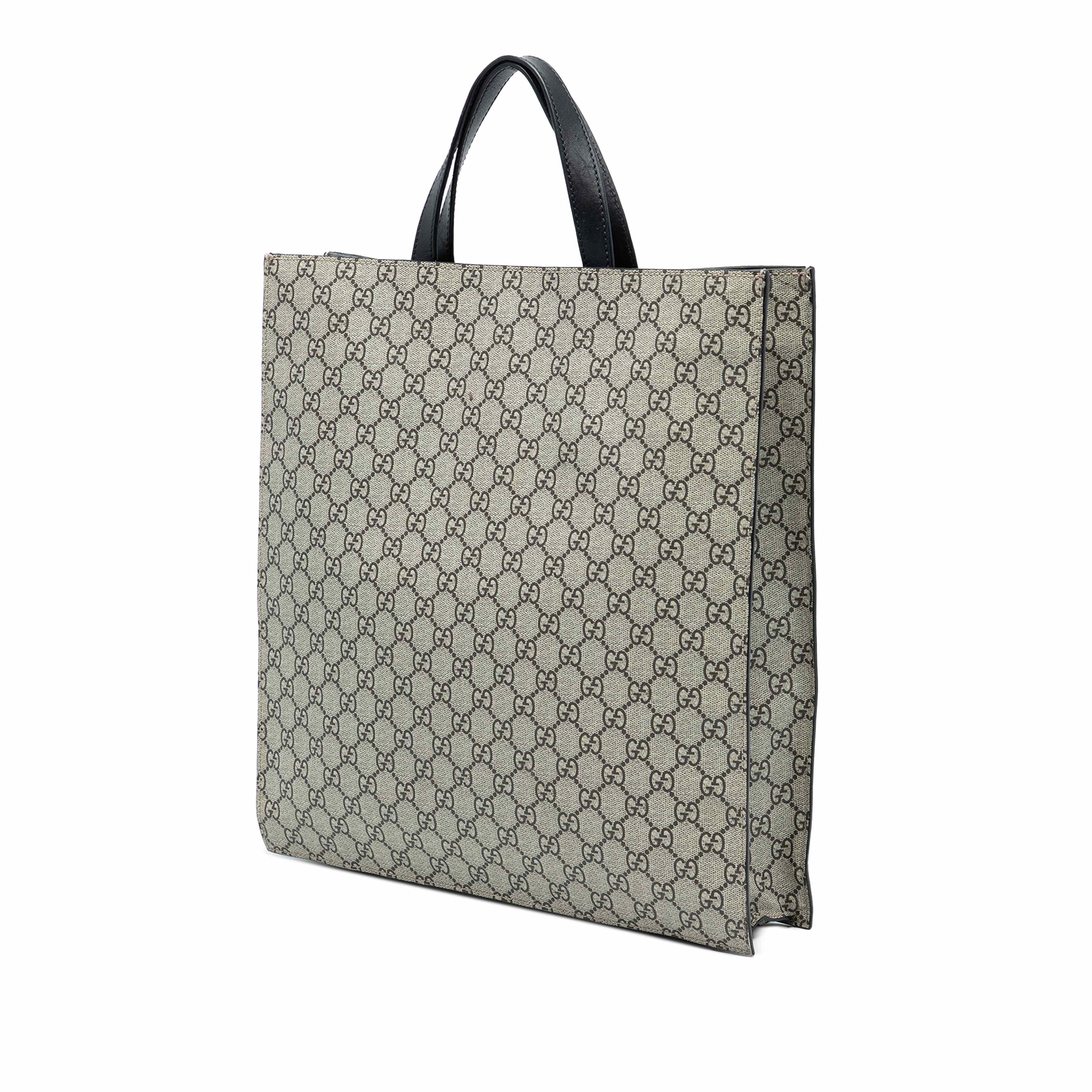 Gucci Gg Supreme Blind For Love Satchel, från Luxclusif, i färgen beige. Klicka för att öppna bilden i stort format