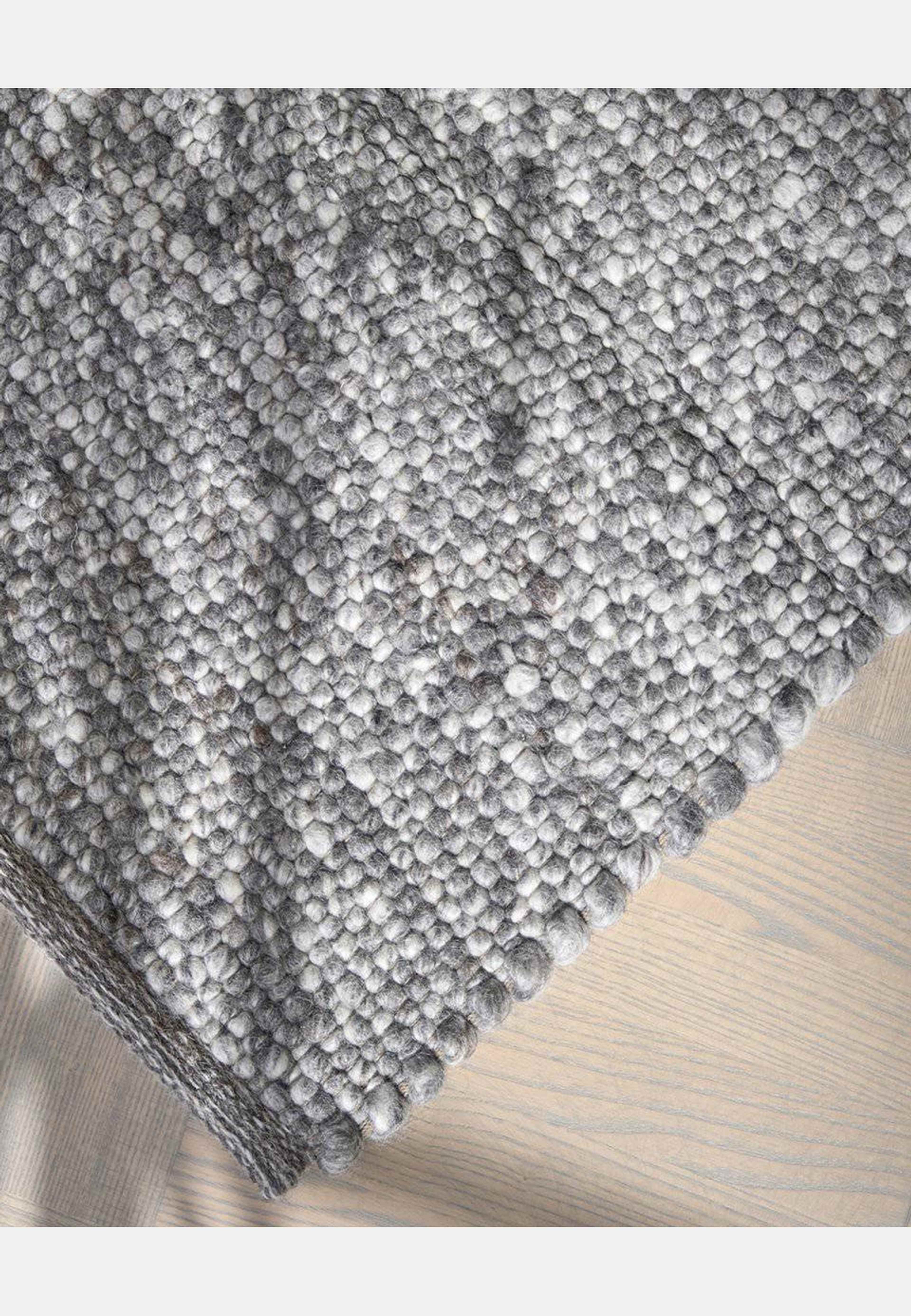 Matta Merino, från Classic Collection, i färgen grey. Klicka för att öppna bilden i stort format
