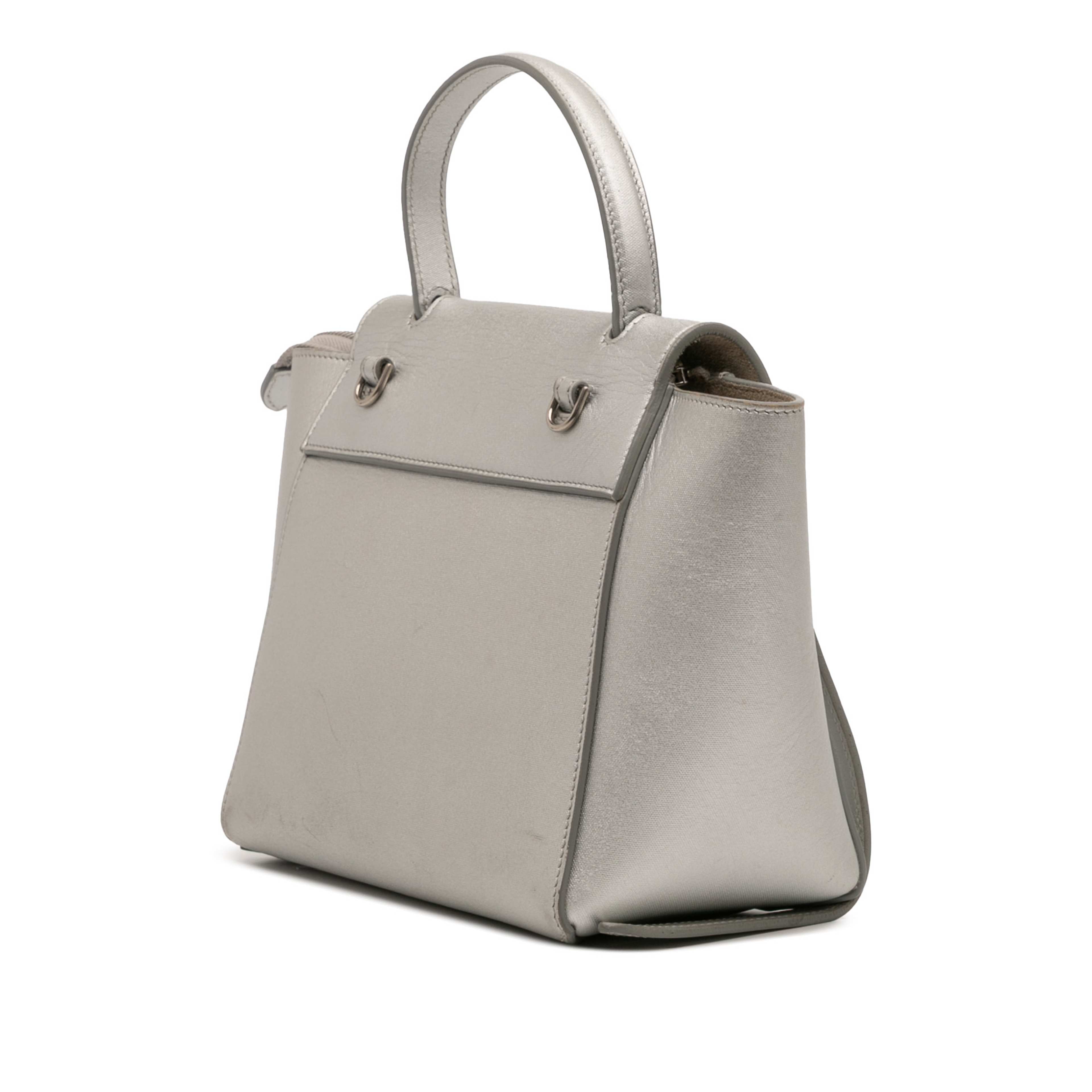 Celine Nano Laminated Calfskin Belt Bag, från Luxclusif, i färgen silver. Klicka för att öppna bilden i stort format