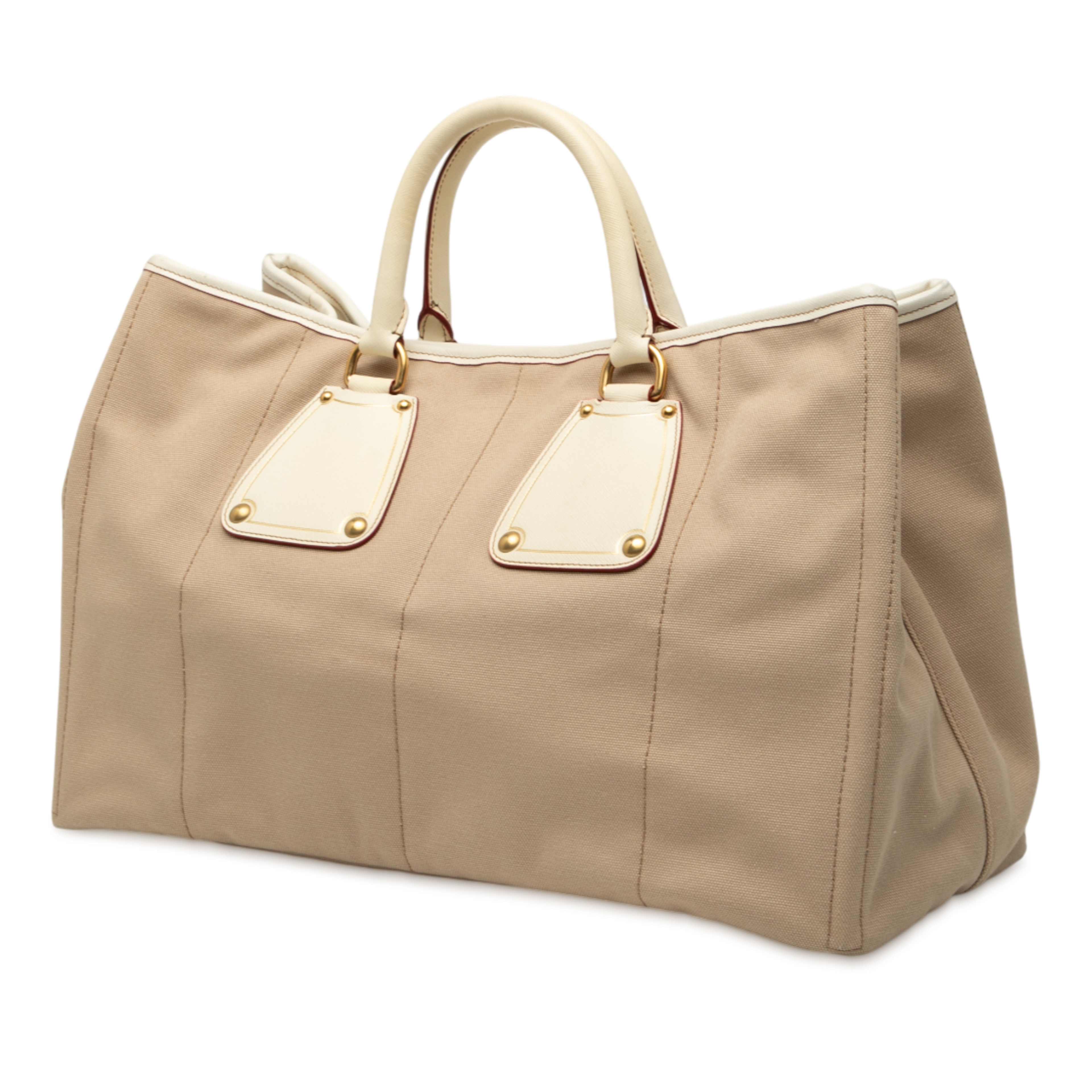 Prada Canvas Canapa Tote, från Luxclusif, i färgen beige. Klicka för att öppna bilden i stort format