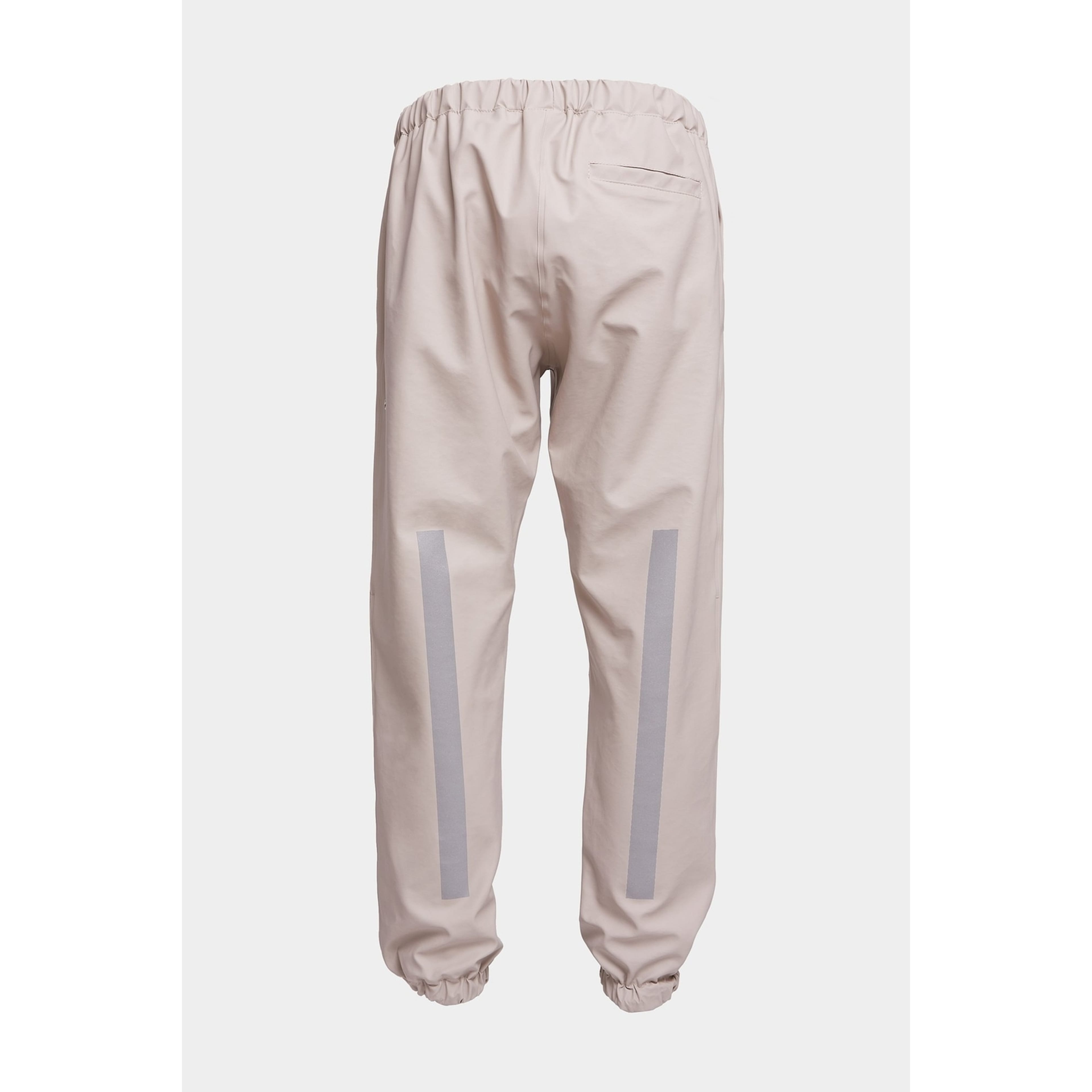 Vanadis Trousers, från Stutterheim, i färgen light sand. Klicka för att öppna bilden i stort format