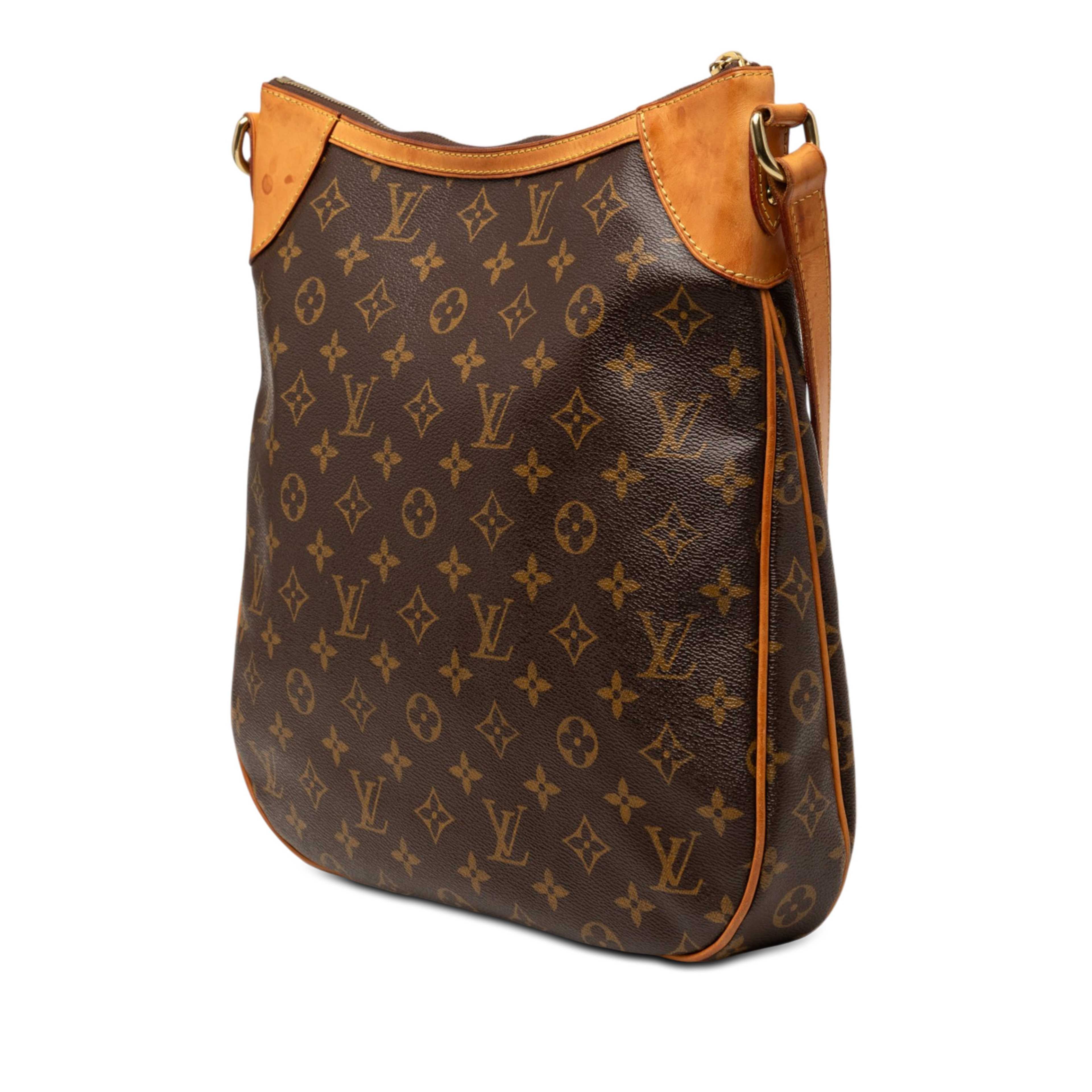 Louis Vuitton Monogram Odeon Mm, från Luxclusif, i färgen brown. Klicka för att öppna bilden i stort format