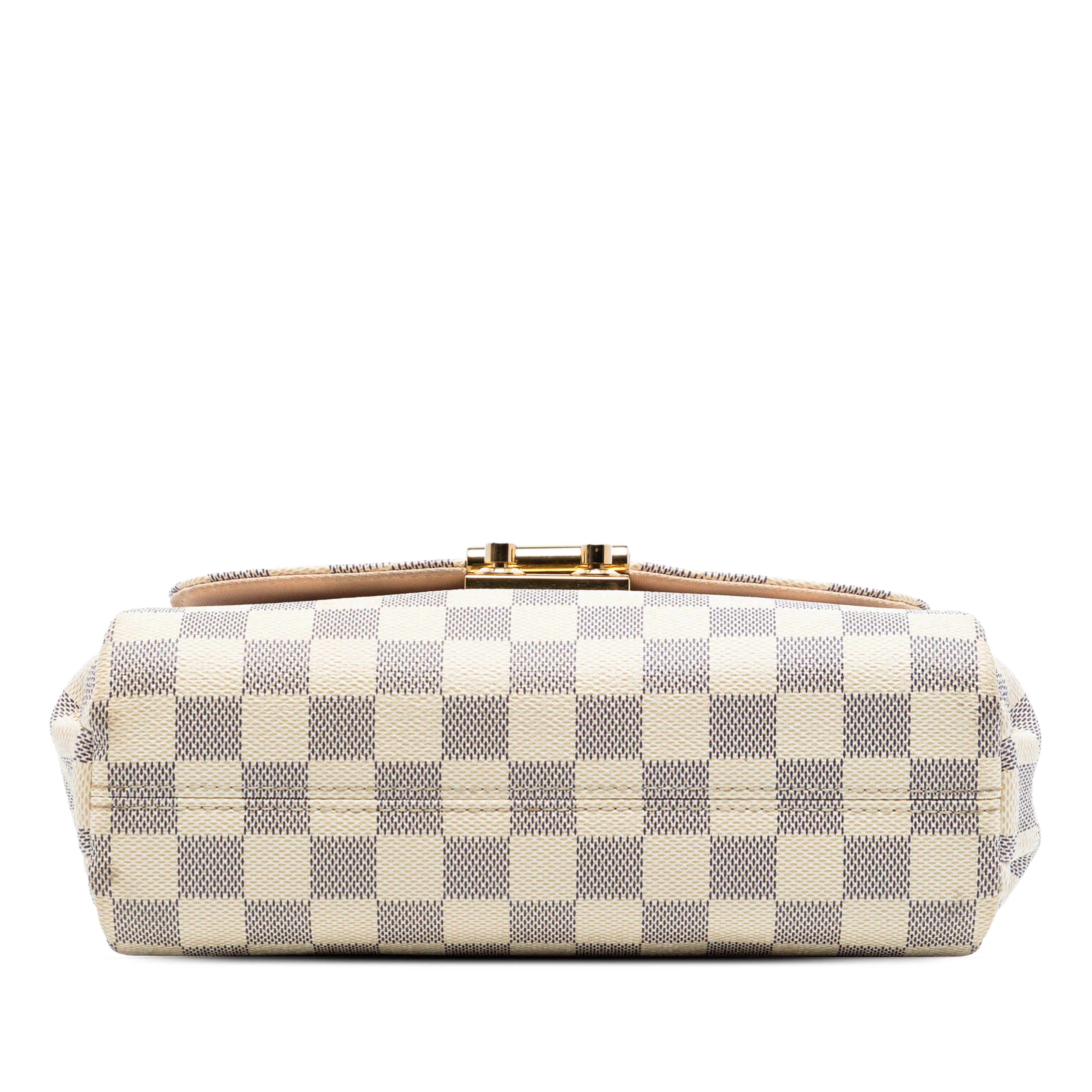 Louis Vuitton Damier Azur Croisette, från Luxclusif, i färgen white. Klicka för att öppna bilden i stort format