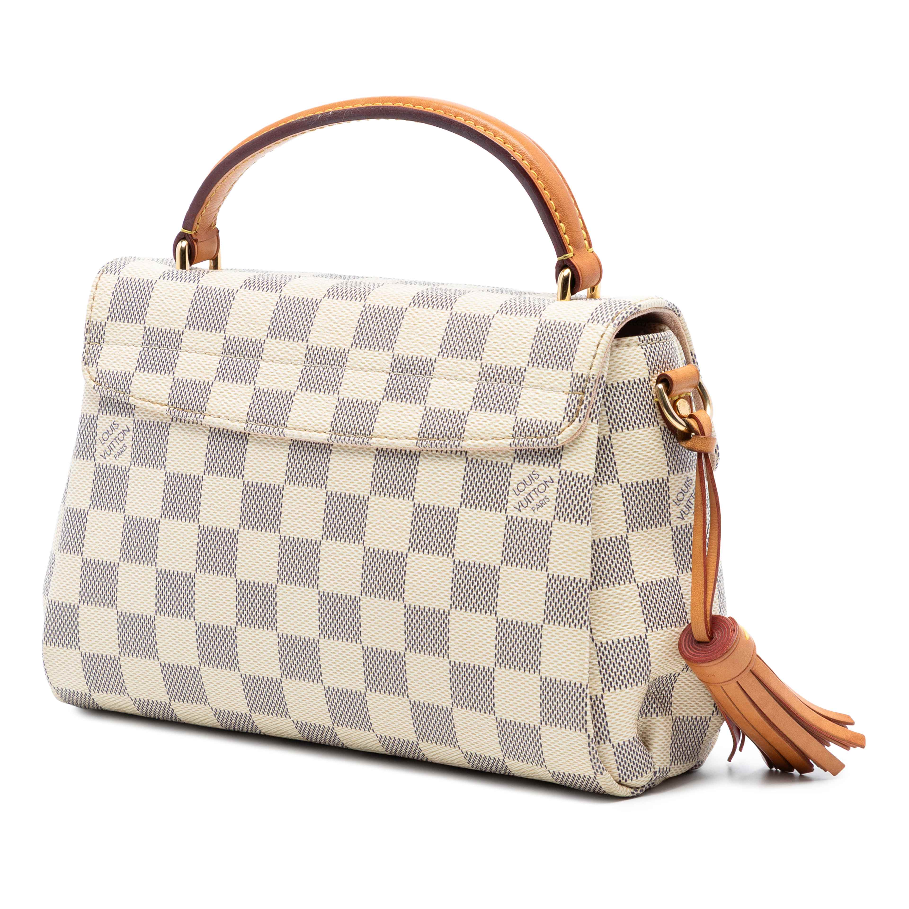 Louis Vuitton Damier Azur Croisette, från Luxclusif, i färgen white. Klicka för att öppna bilden i stort format
