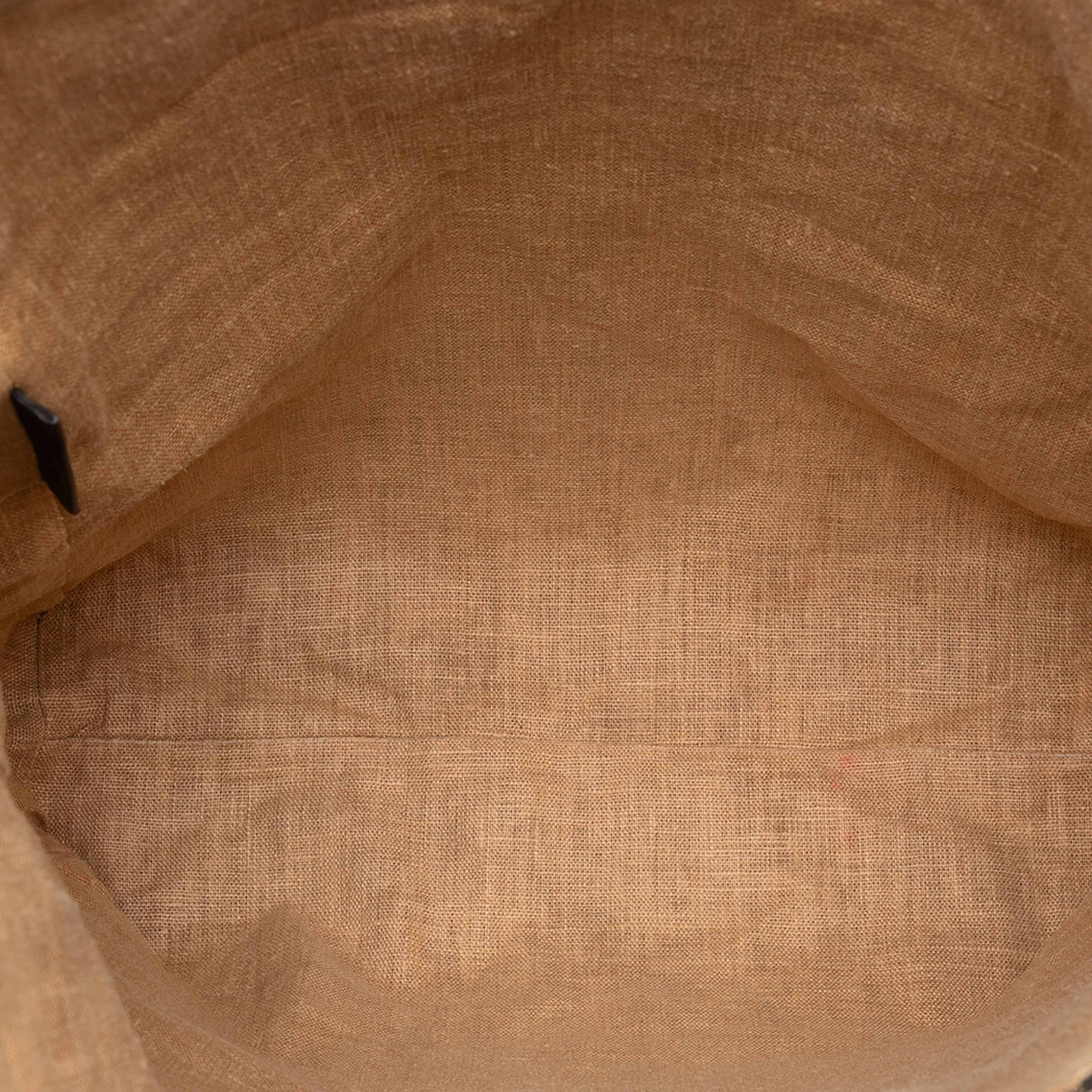 Fendi Zucca Canvas Selleria Shopping Tote, från Luxclusif, i färgen brown. Klicka för att öppna bilden i stort format