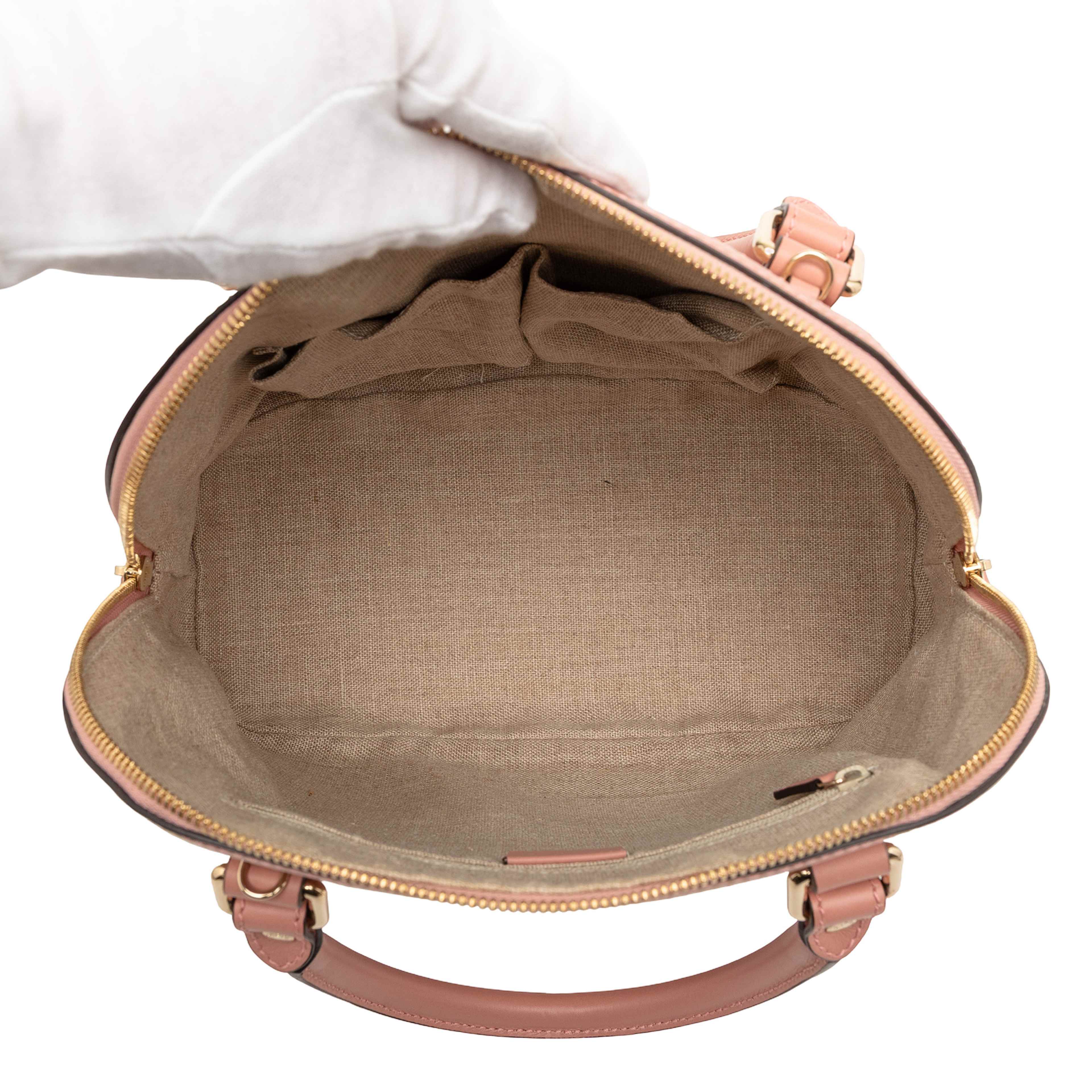 Gucci Medium Microguccissima Dome Satchel, från Luxclusif, i färgen pink. Klicka för att öppna bilden i stort format