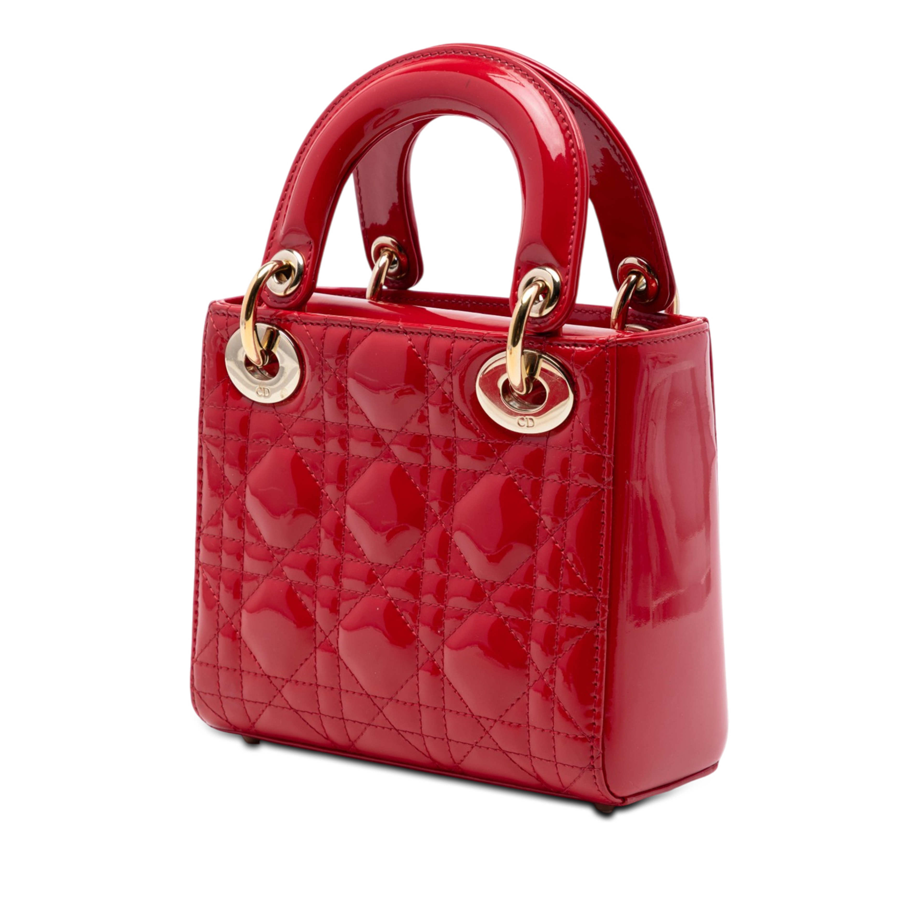 Dior Mini Patent Cannage Lady Dior, från Luxclusif, i färgen röd. Klicka för att öppna bilden i stort format