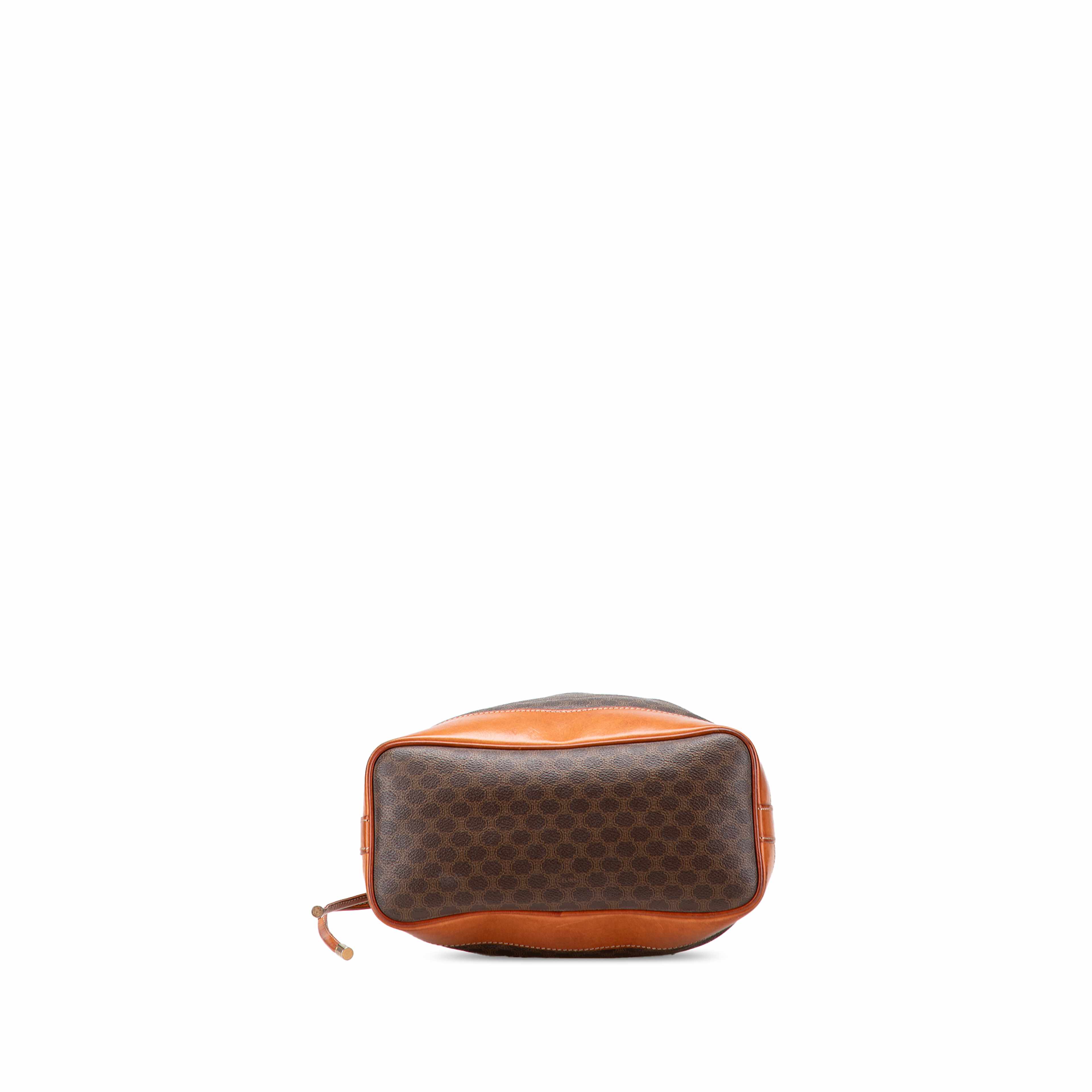 Celine Macadam Coated Canvas Drawstring Bucket Bag, från Luxclusif, i färgen brown.