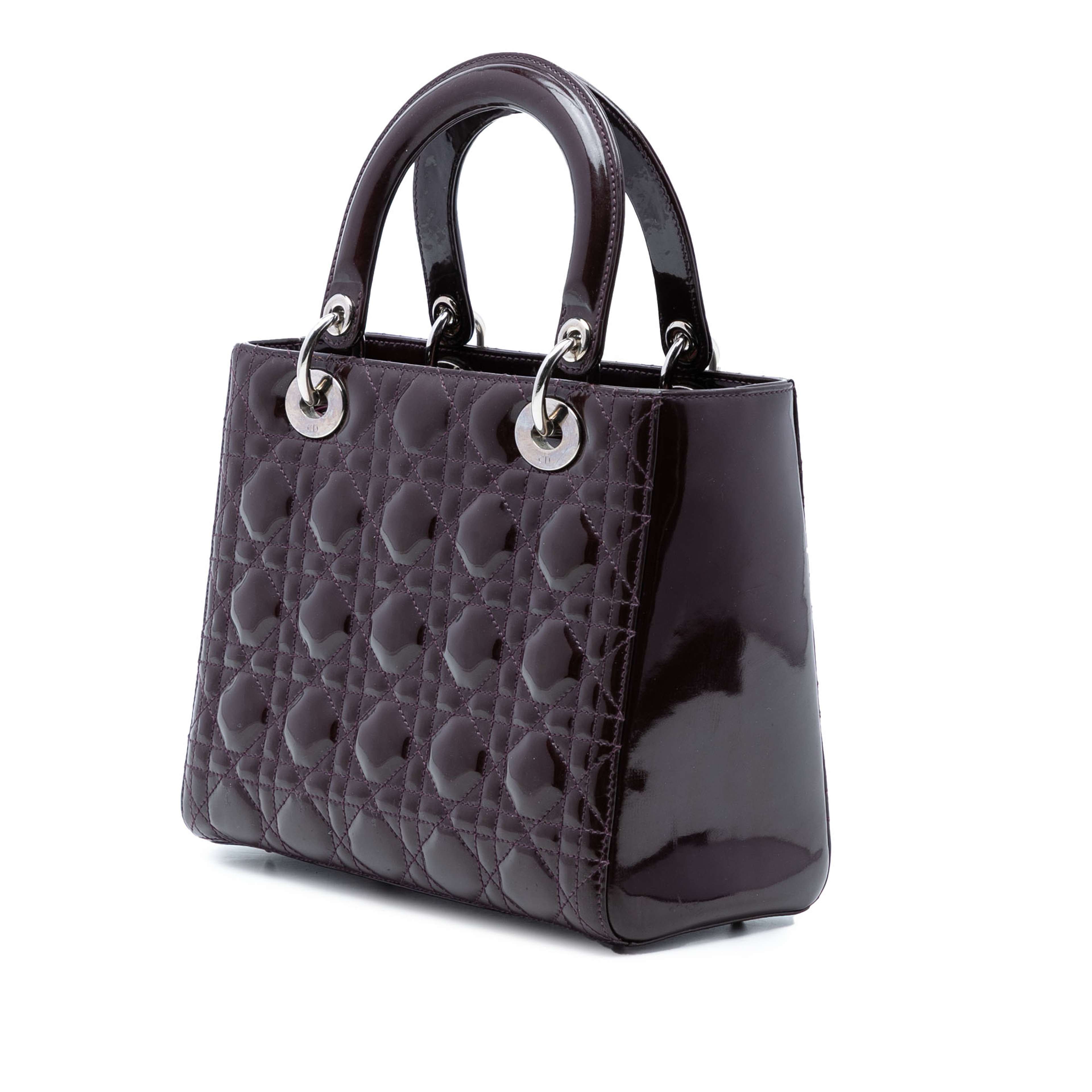 Dior Medium Patent Cannage Lady Dior, från Luxclusif, i färgen purpur. Klicka för att öppna bilden i stort format