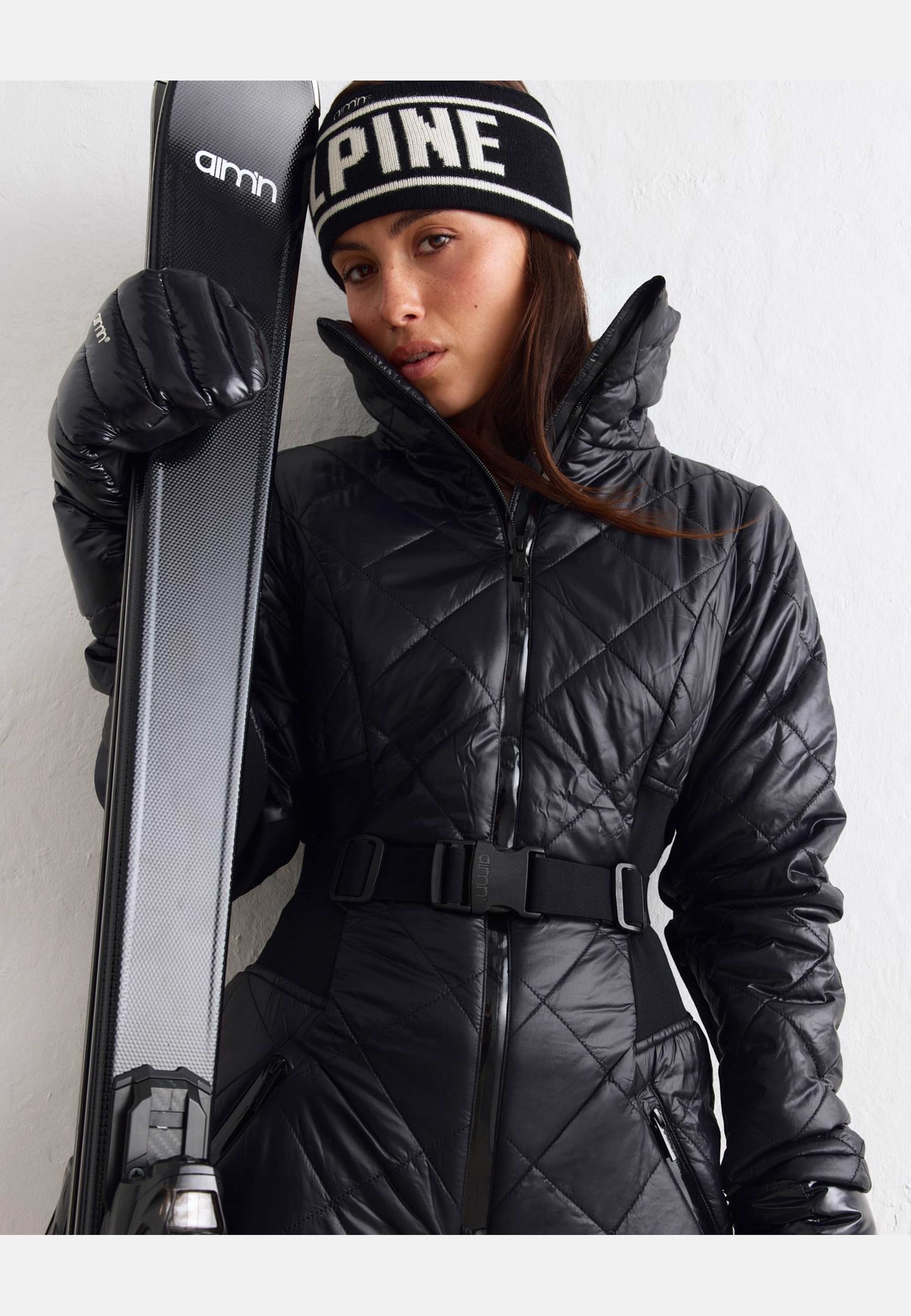 Luxe Ski Overall, från aim'n, i färgen black. Klicka för att öppna bilden i stort format