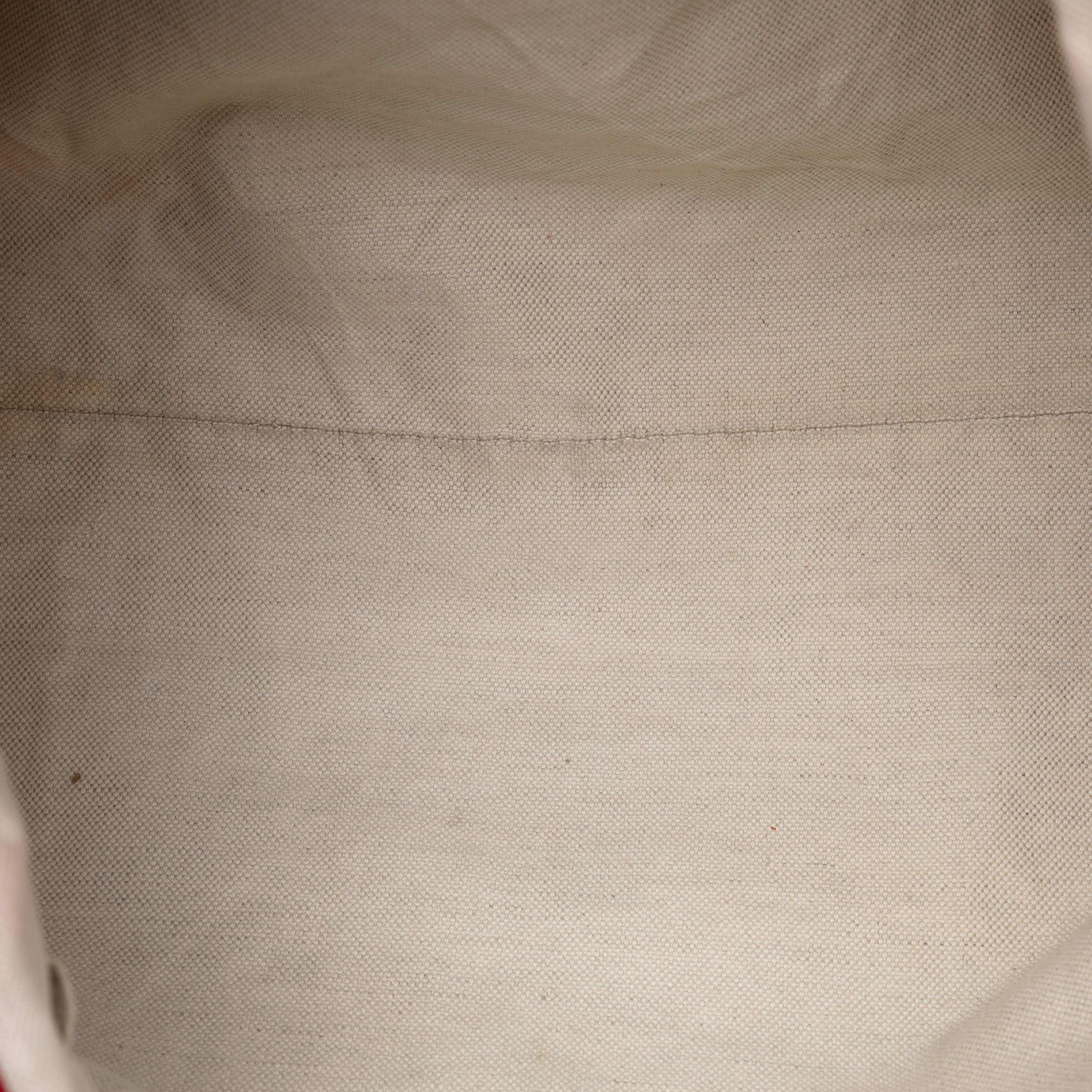 Gucci Large Gg Canvas Bella Satchel, från Luxclusif, i färgen beige. Klicka för att öppna bilden i stort format