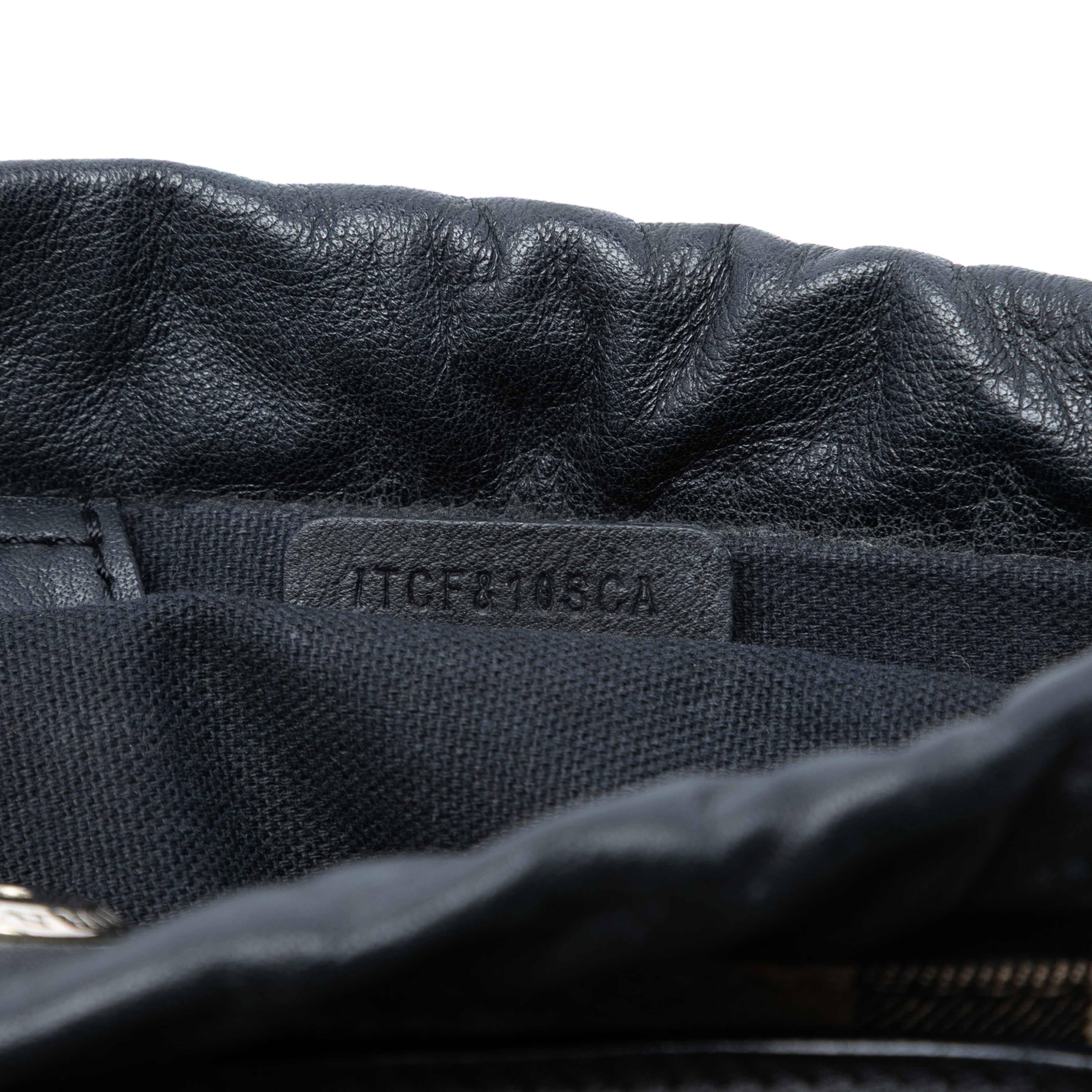 Burberry House Check Canvas And Calfskin Little Crush Crossbody, från Luxclusif, i färgen black. Klicka för att öppna bilden i stort format