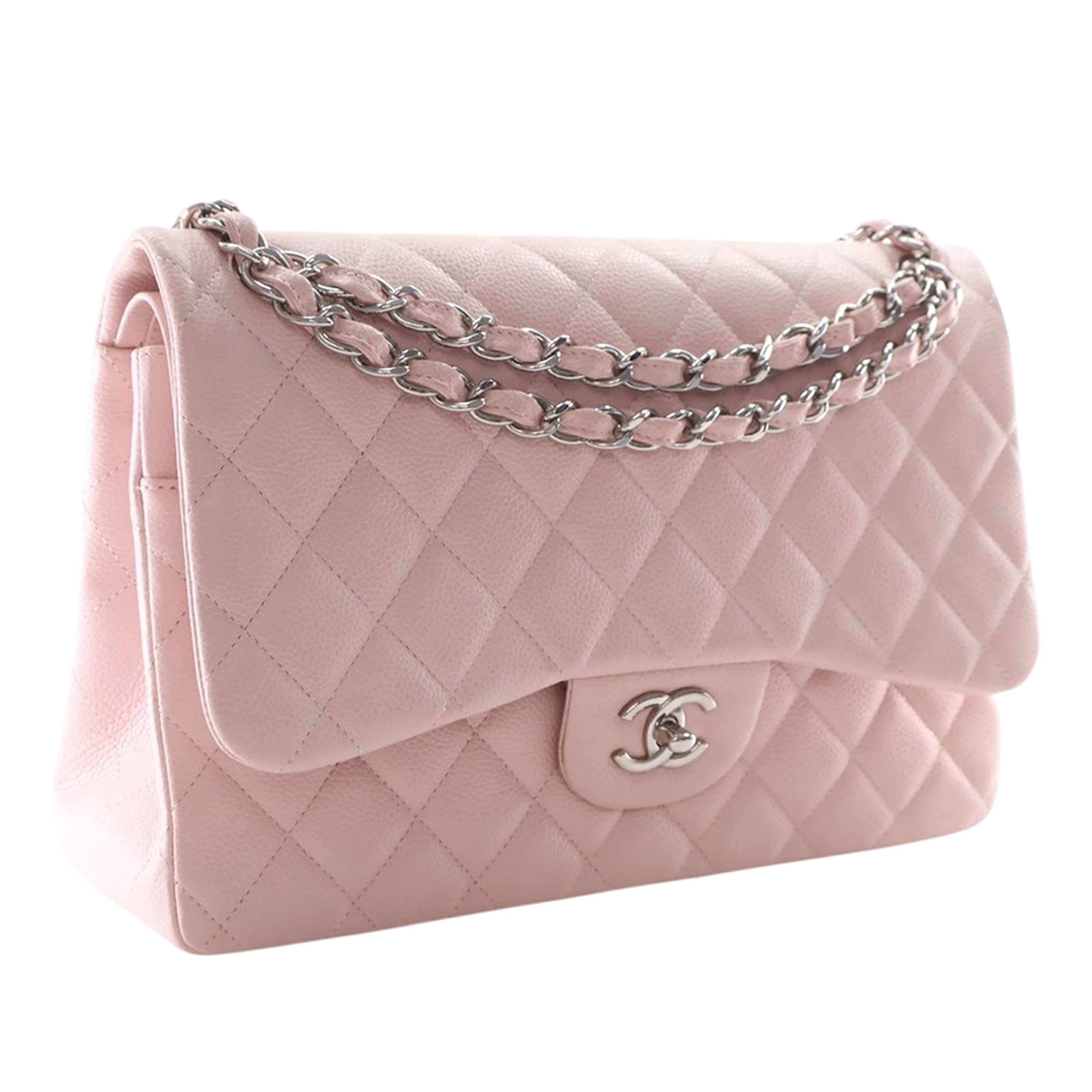 Chanel Jumbo Classic Caviar Double Flap, från Luxclusif, i färgen light pink. Klicka för att öppna bilden i stort format