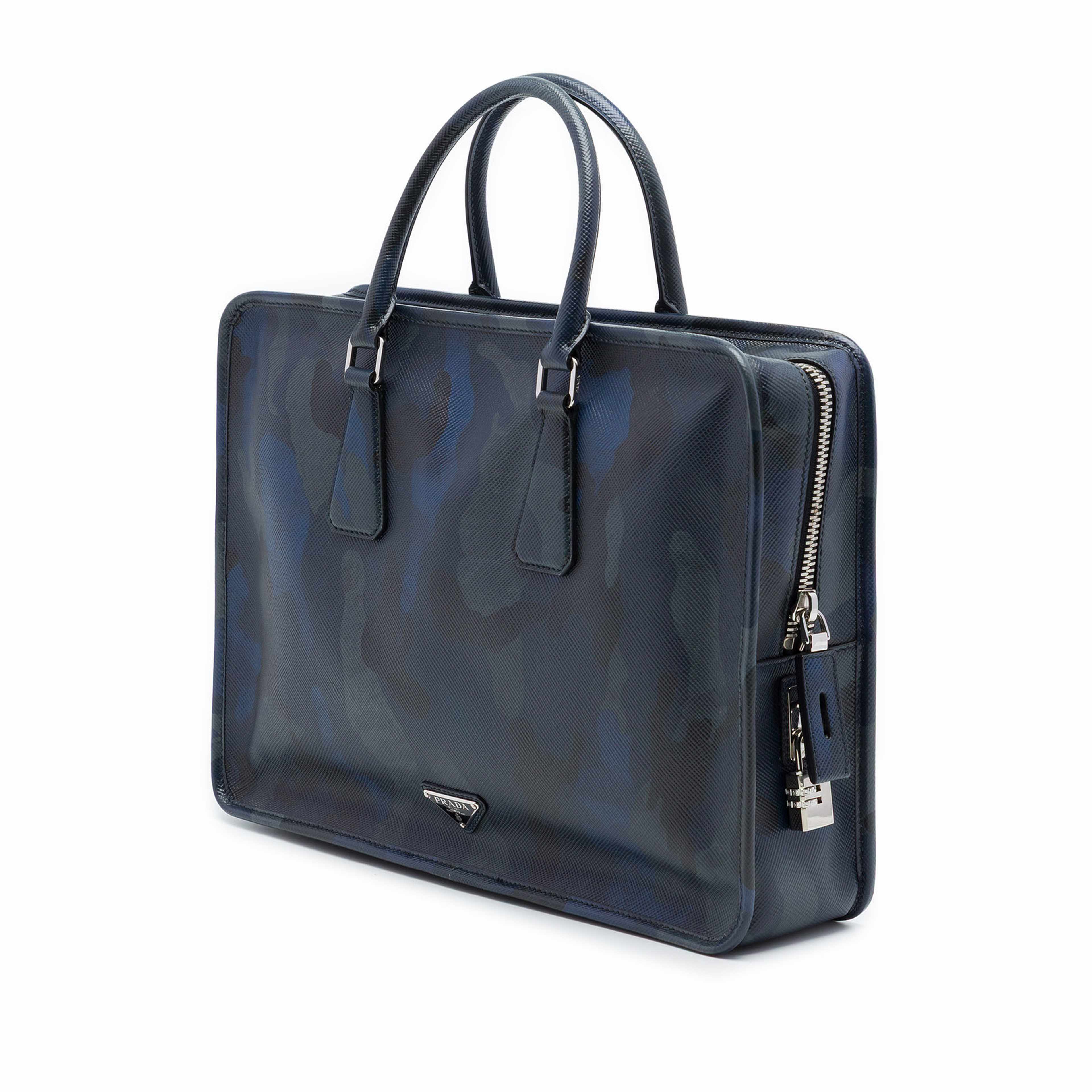 Prada Saffiano Camouflage Print Briefcase, från Luxclusif, i färgen blå. Klicka för att öppna bilden i stort format