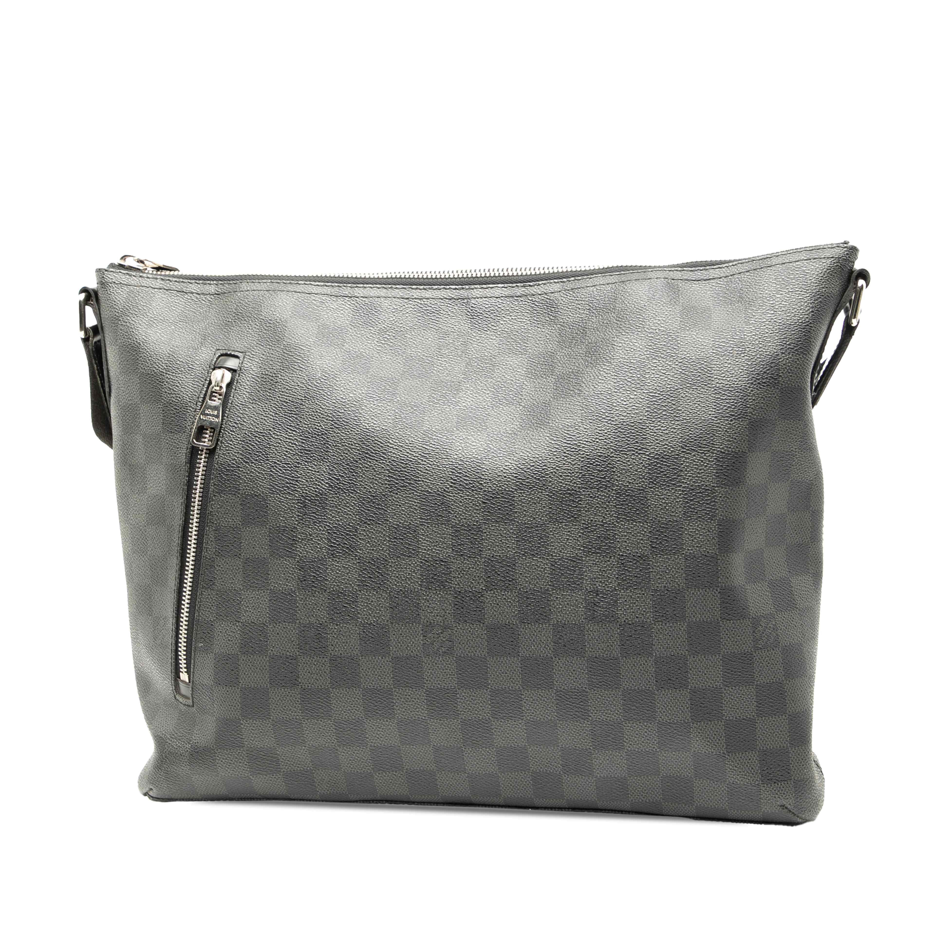 Louis Vuitton Damier Graphite Mick Mm, från Luxclusif, i färgen svart. Klicka för att öppna bilden i stort format