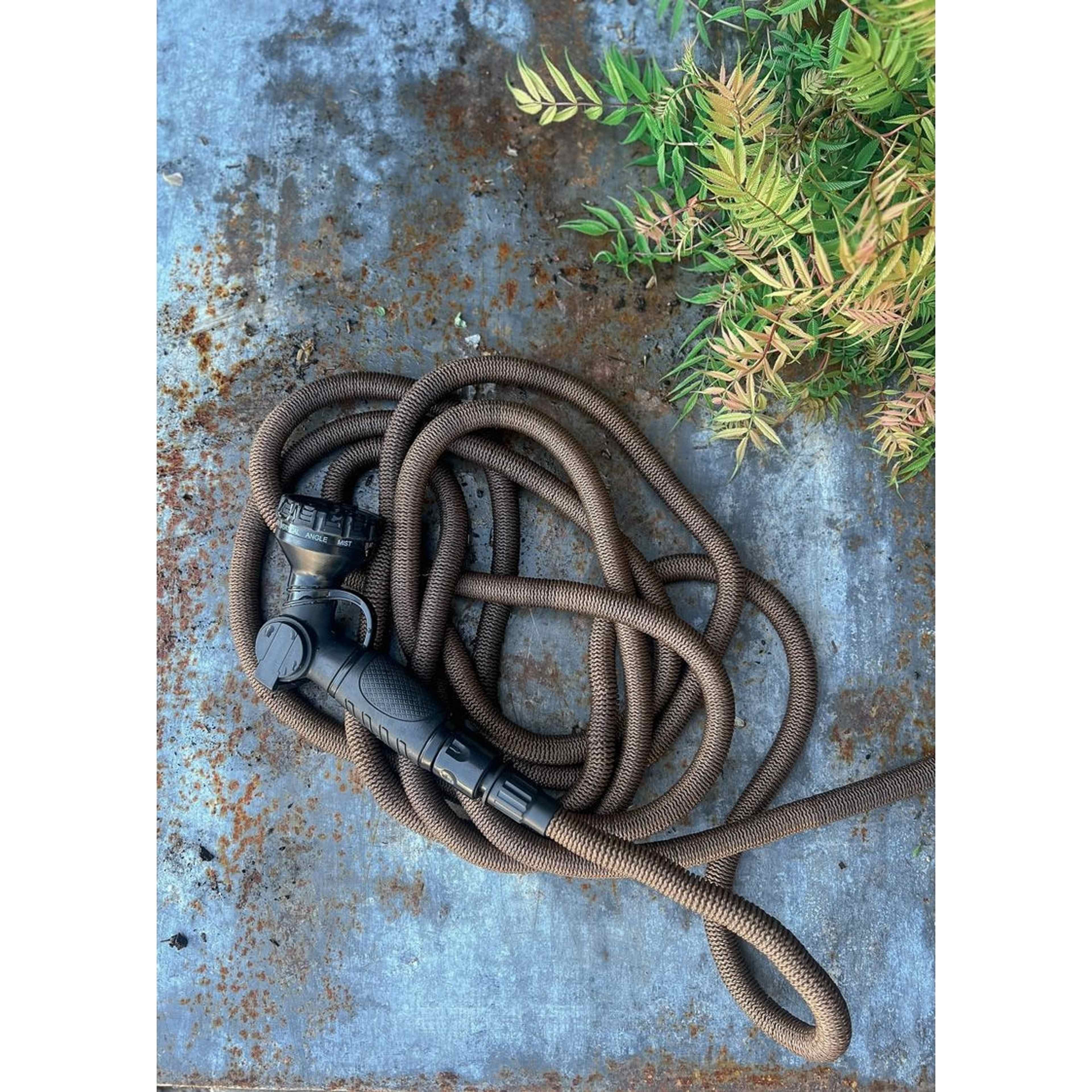 Trädgårdsslang Deluxe Set - Mörk Sand, från by Benson, i färgen dark sand. Klicka för att öppna bilden i stort format