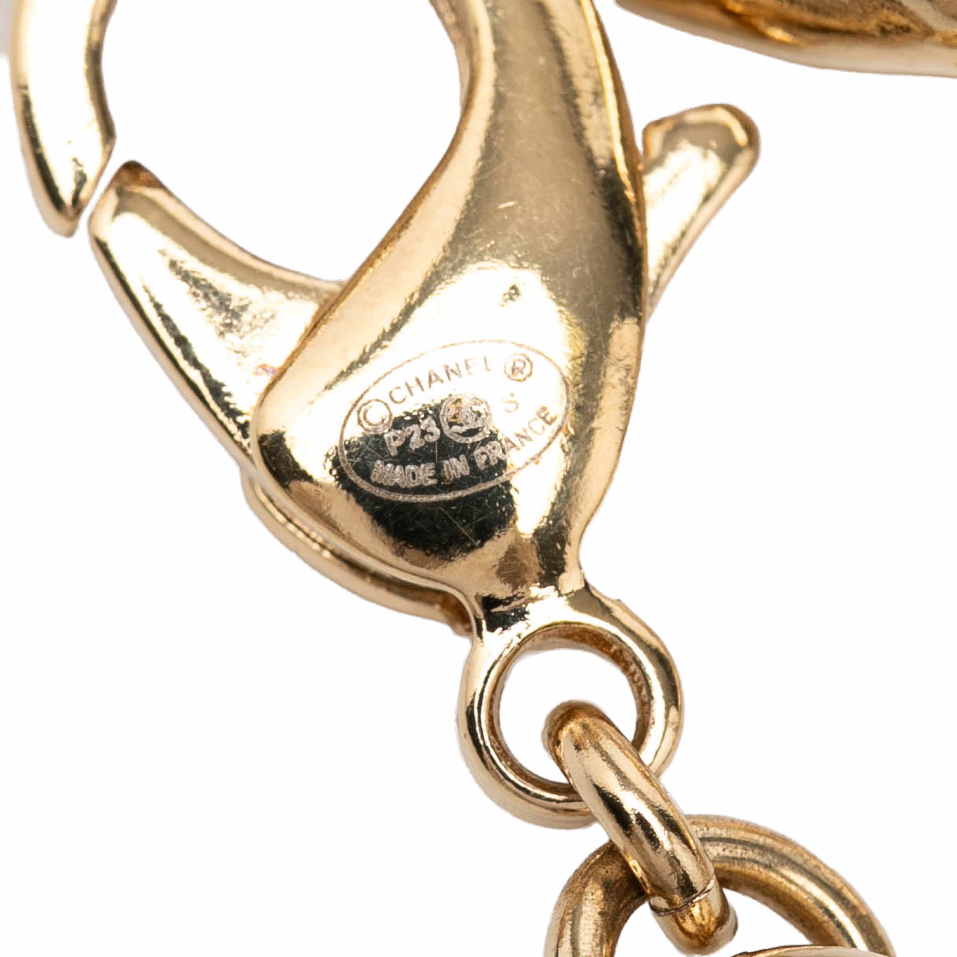 Chanel Cc Gold Plated Rhinestone Chain Choker Necklace, från Luxclusif, i färgen gold. Klicka för att öppna bilden i stort format