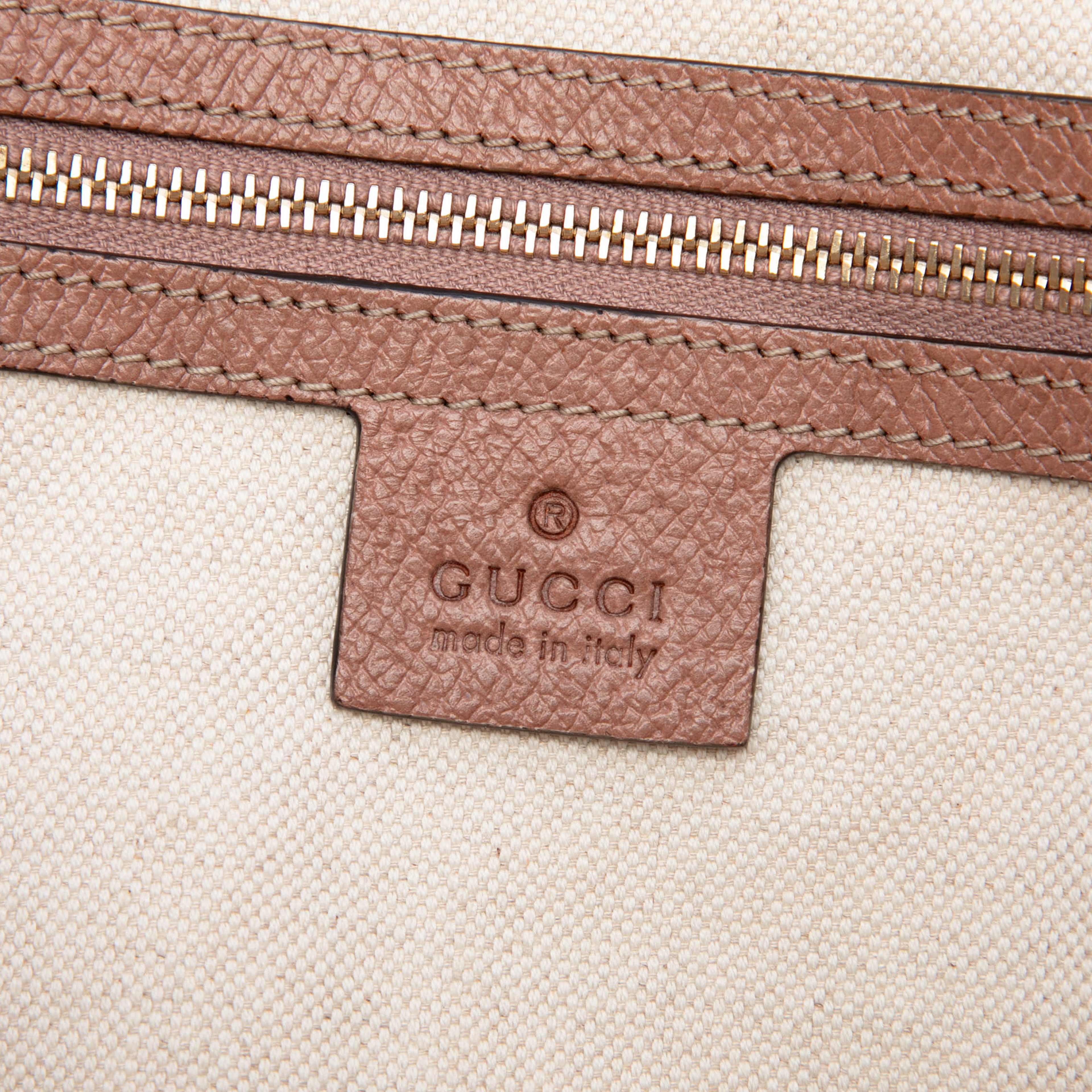 Gucci Gg Canvas And Leather Bree Tote, från Luxclusif, i färgen beige. Klicka för att öppna bilden i stort format