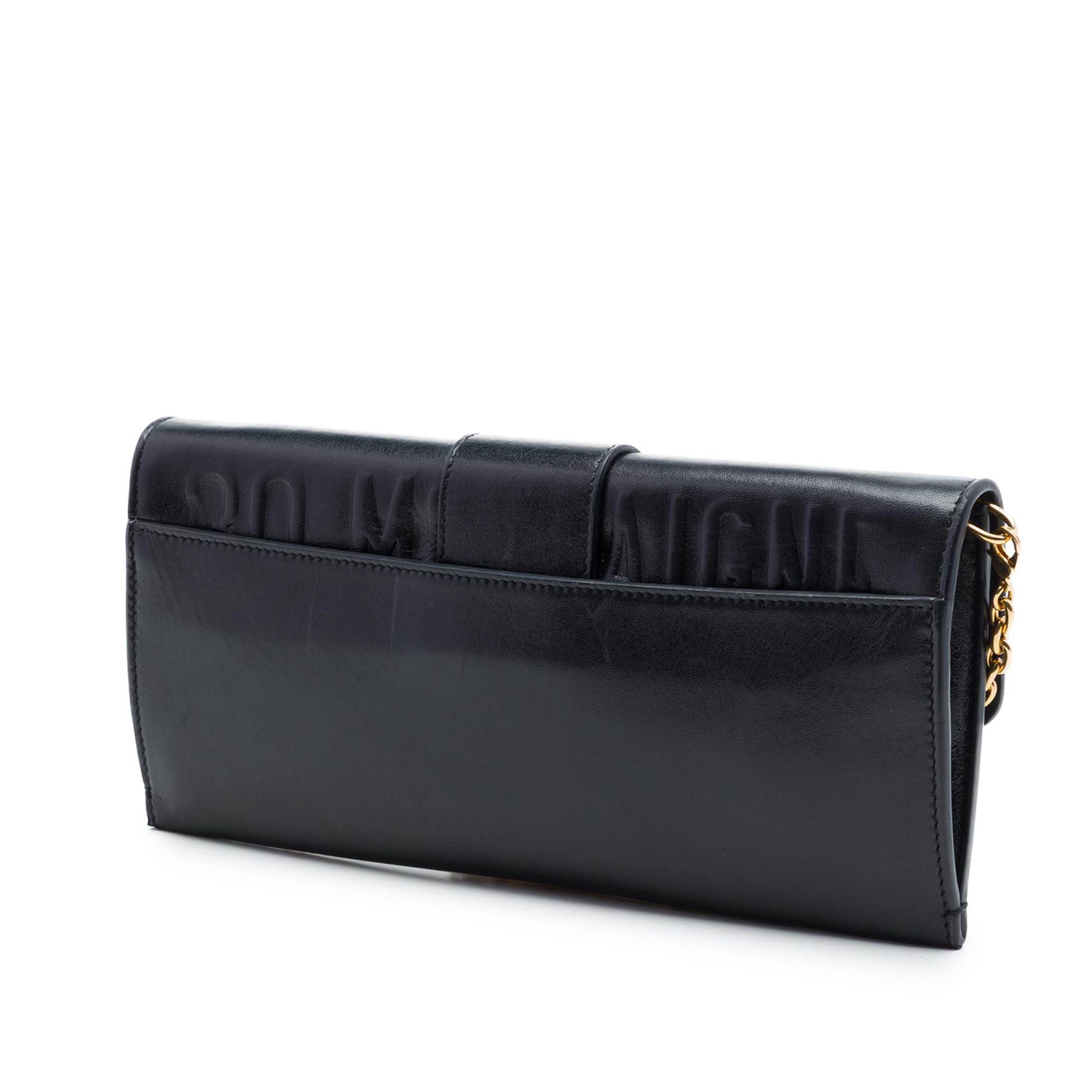 Dior Leather Montaigne 30 Clutch With Chain, från Luxclusif, i färgen svart. Klicka för att öppna bilden i stort format