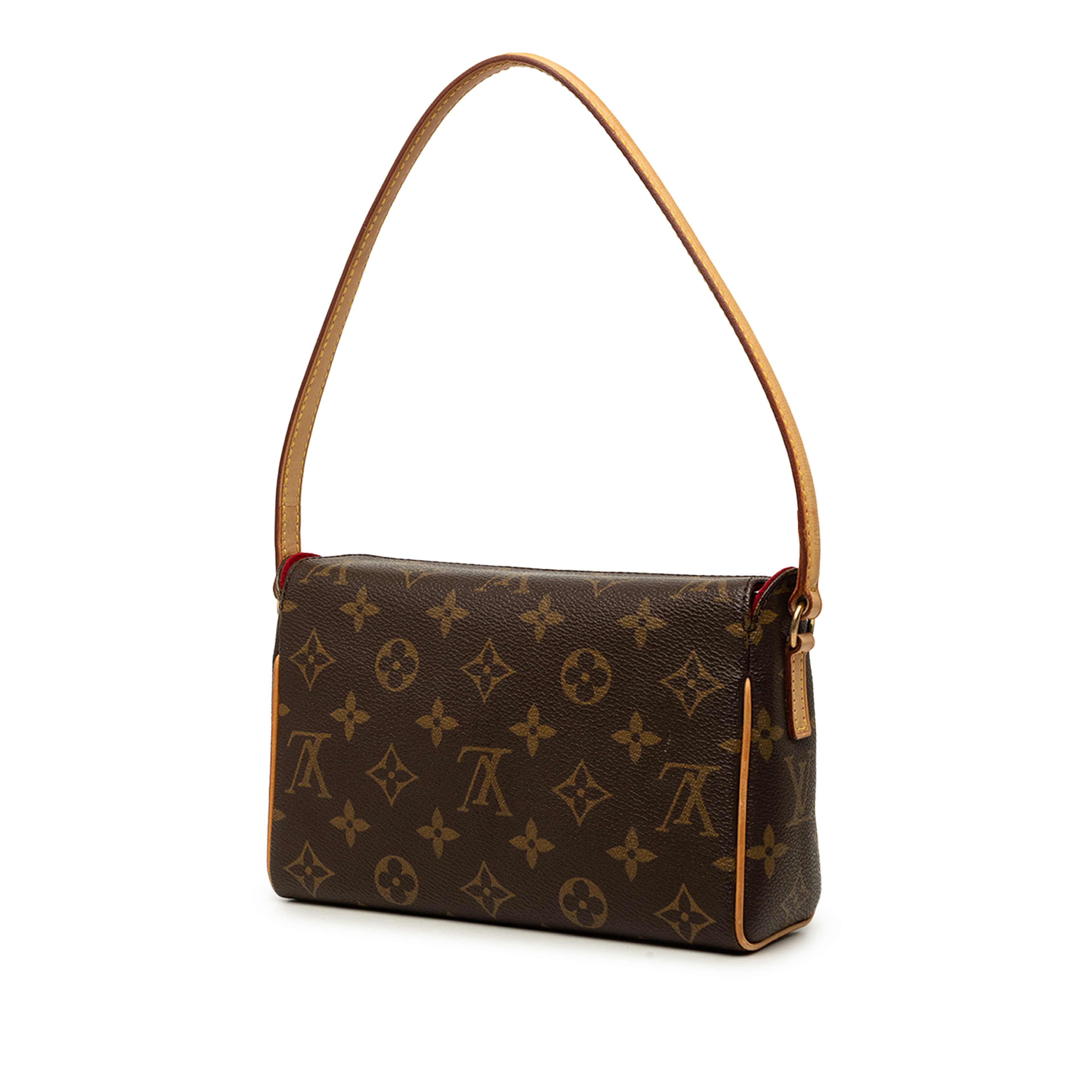 Louis Vuitton Monogram Recital, från Luxclusif, i färgen brun. Klicka för att öppna bilden i stort format