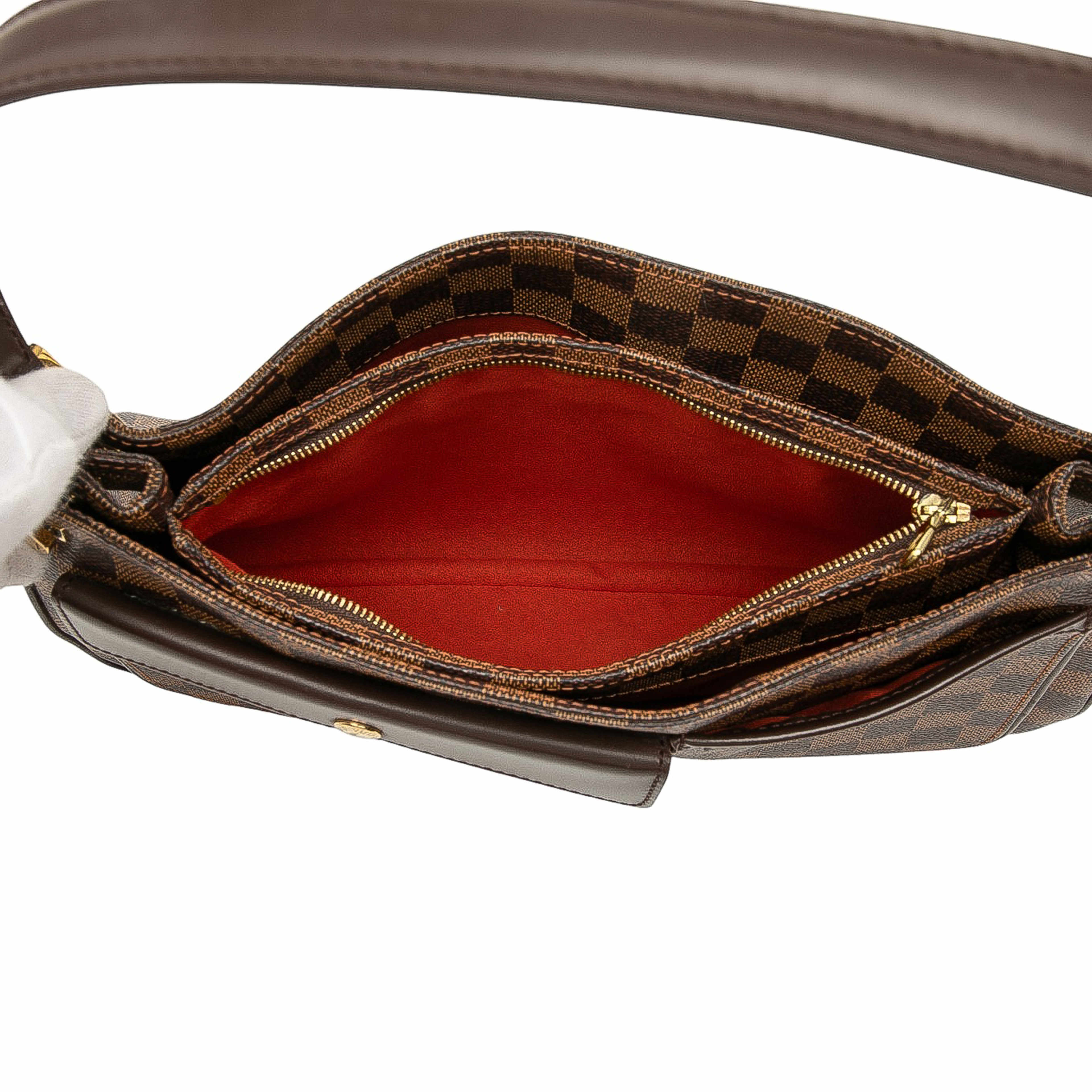 Louis Vuitton Damier Ebene Aubagne, från Luxclusif, i färgen brown. Klicka för att öppna bilden i stort format