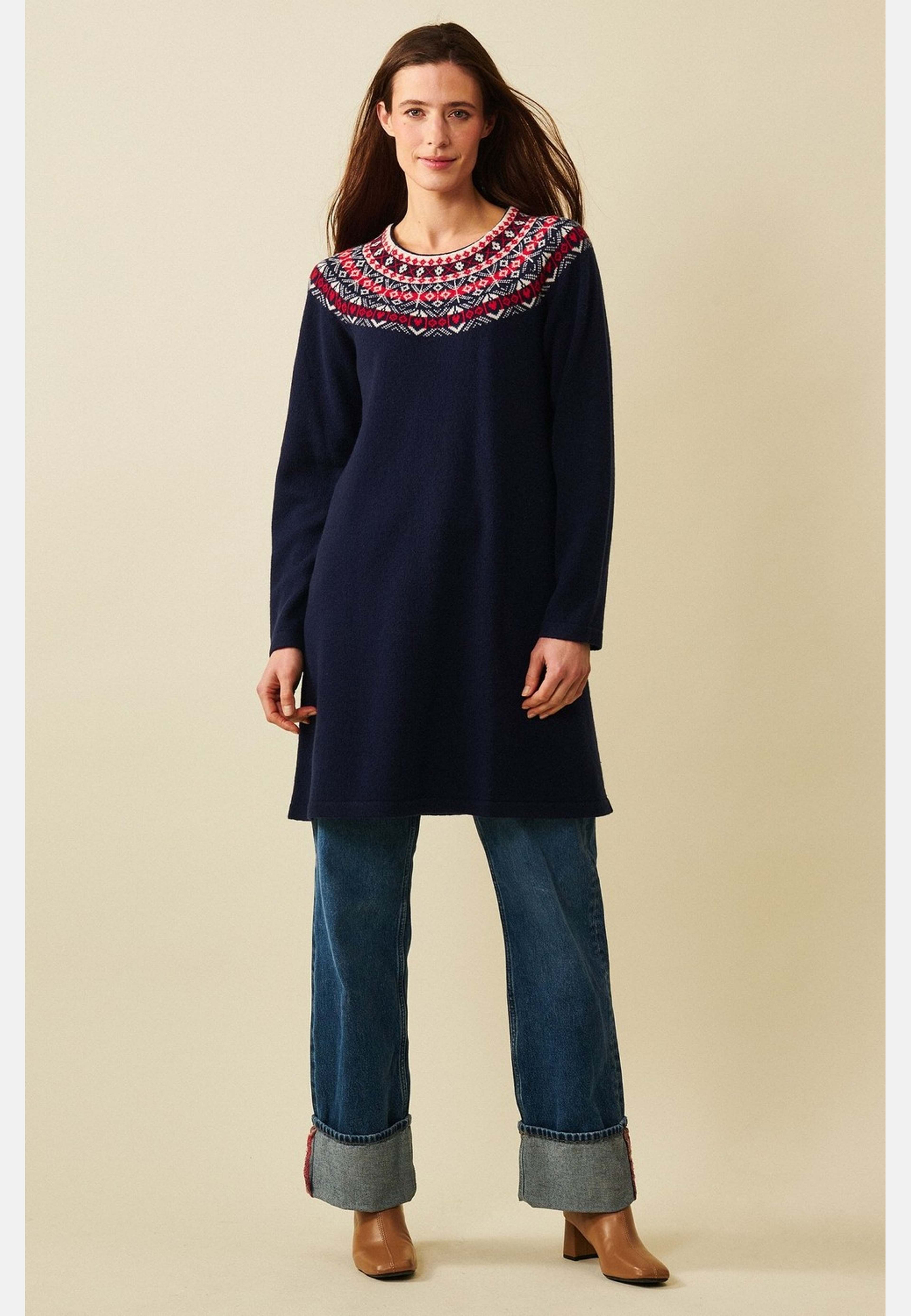 Verna Dress, från Jumperfabriken, i färgen navy. Klicka för att öppna bilden i stort format
