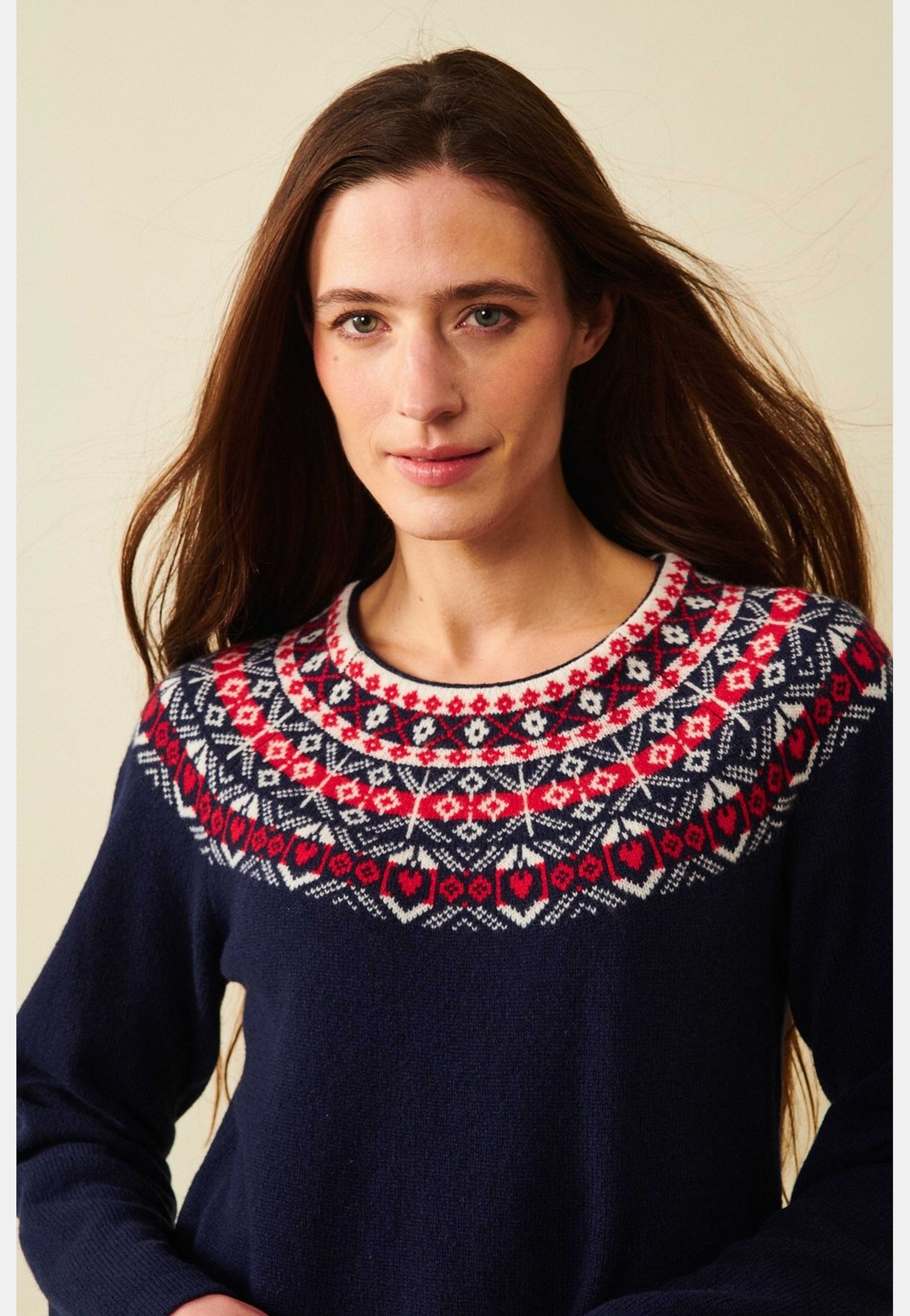 Verna Dress, från Jumperfabriken, i färgen navy. Klicka för att öppna bilden i stort format