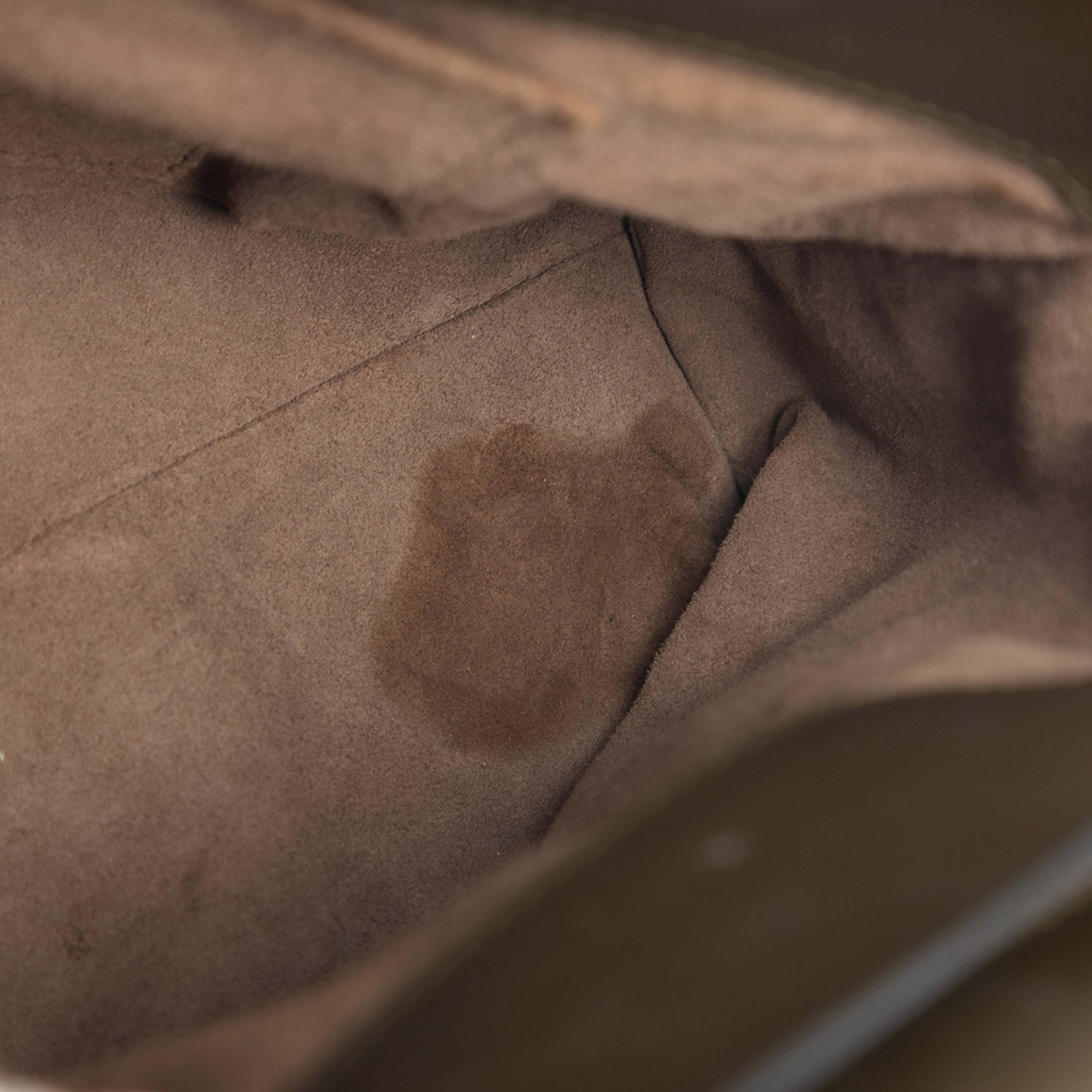 Bottega Veneta Medium Intrecciato Trimmed Nappa Piazza Satchel, från Luxclusif, i färgen brun. Klicka för att öppna bilden i stort format