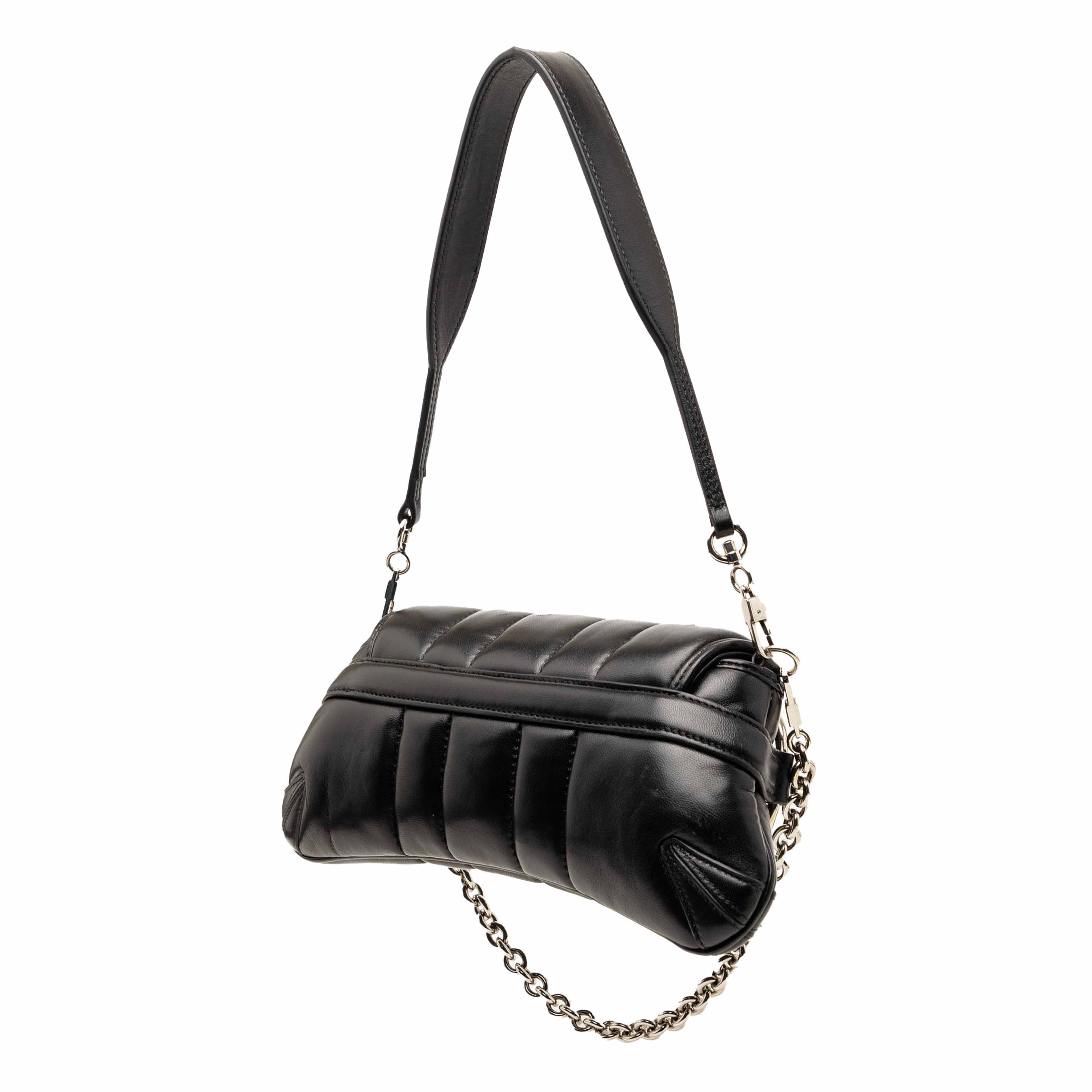 Gucci Small Quilted Leather Horsebit Chain Satchel, från Luxclusif, i färgen black. Klicka för att öppna bilden i stort format