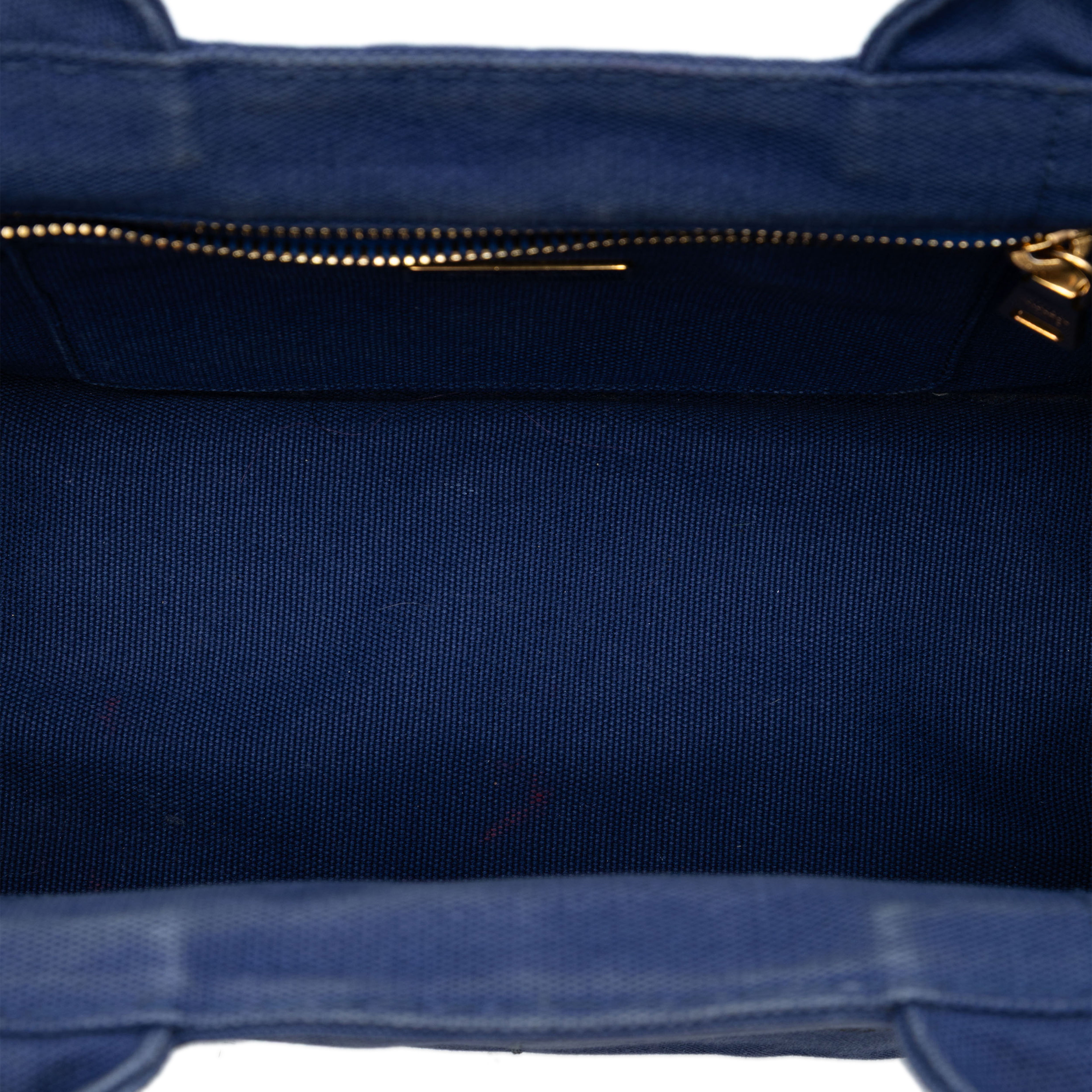 Prada Small Canvas Canapa Logo Satchel, från Luxclusif, i färgen dark blue. Klicka för att öppna bilden i stort format