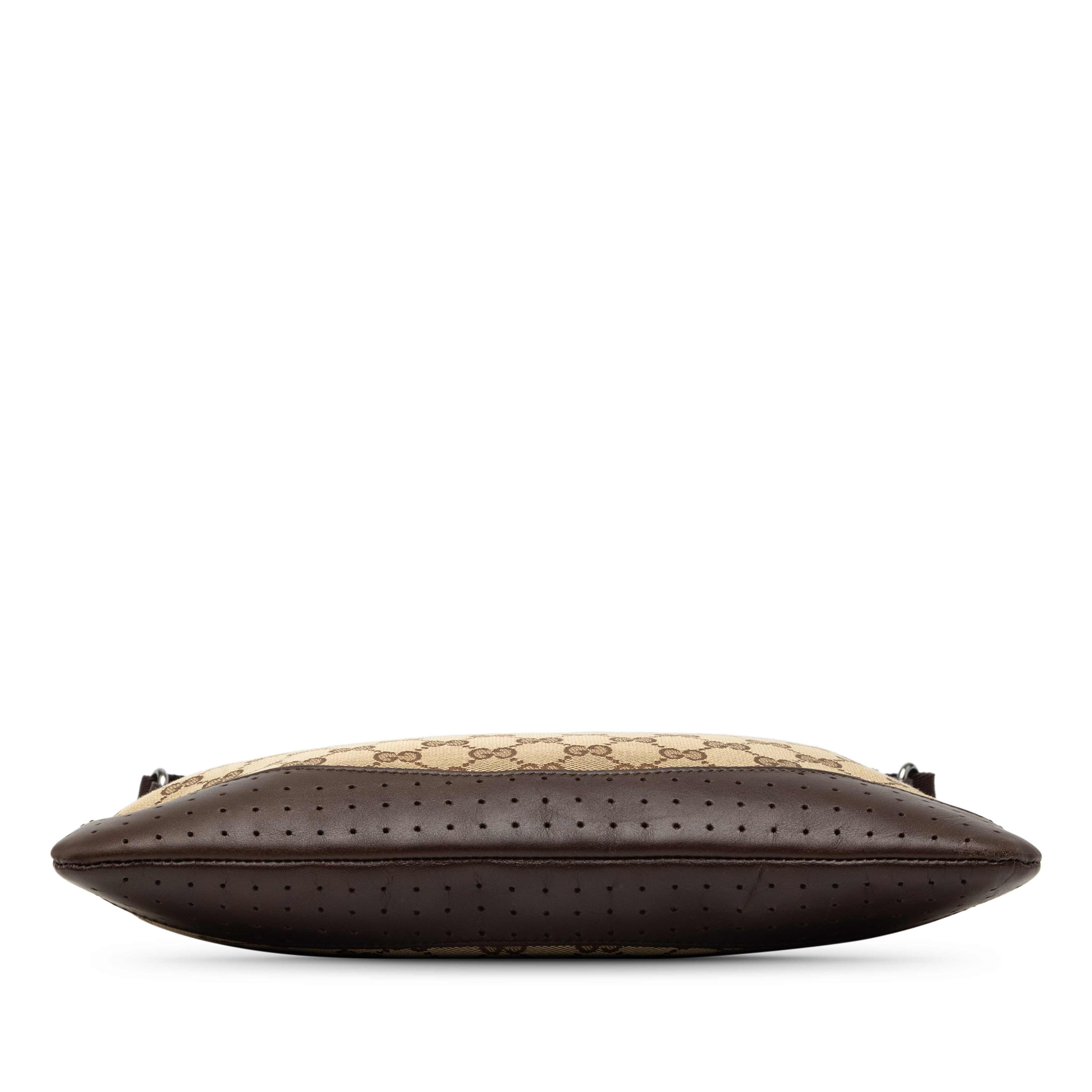 Gucci Gg Canvas Crossbody, från Luxclusif, i färgen beige. Klicka för att öppna bilden i stort format