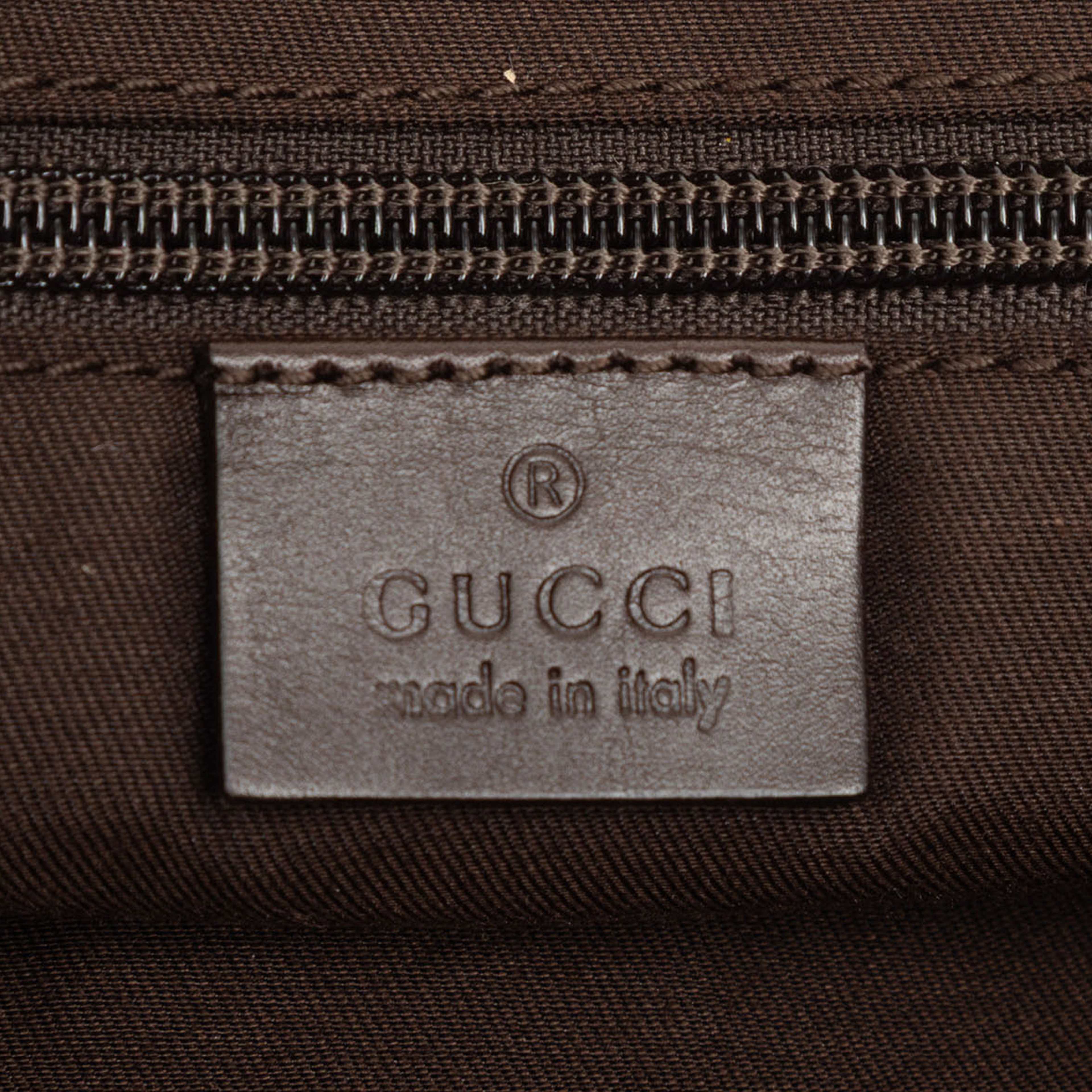 Gucci Gg Canvas Crossbody, från Luxclusif, i färgen beige. Klicka för att öppna bilden i stort format