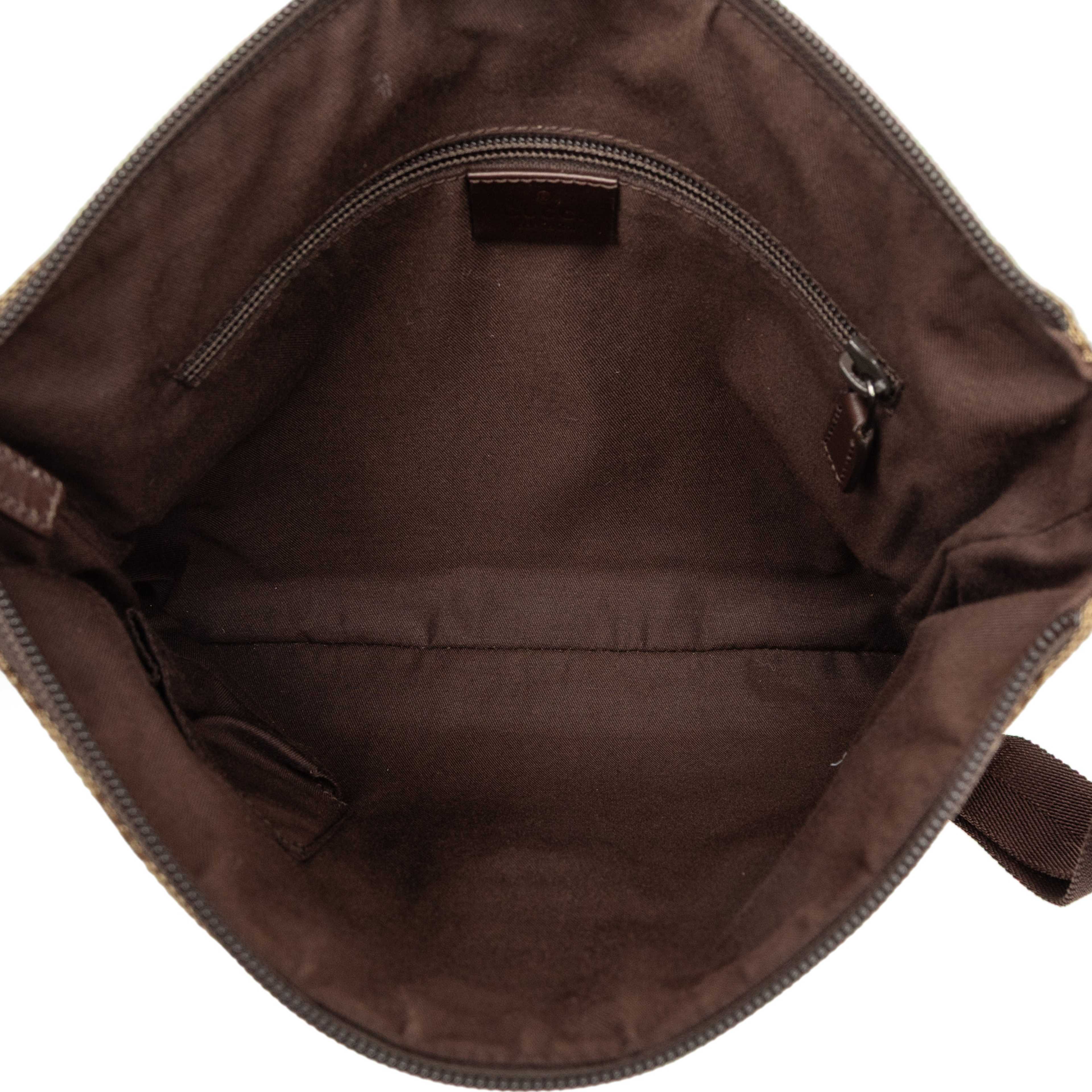 Gucci Gg Canvas Crossbody, från Luxclusif, i färgen beige. Klicka för att öppna bilden i stort format