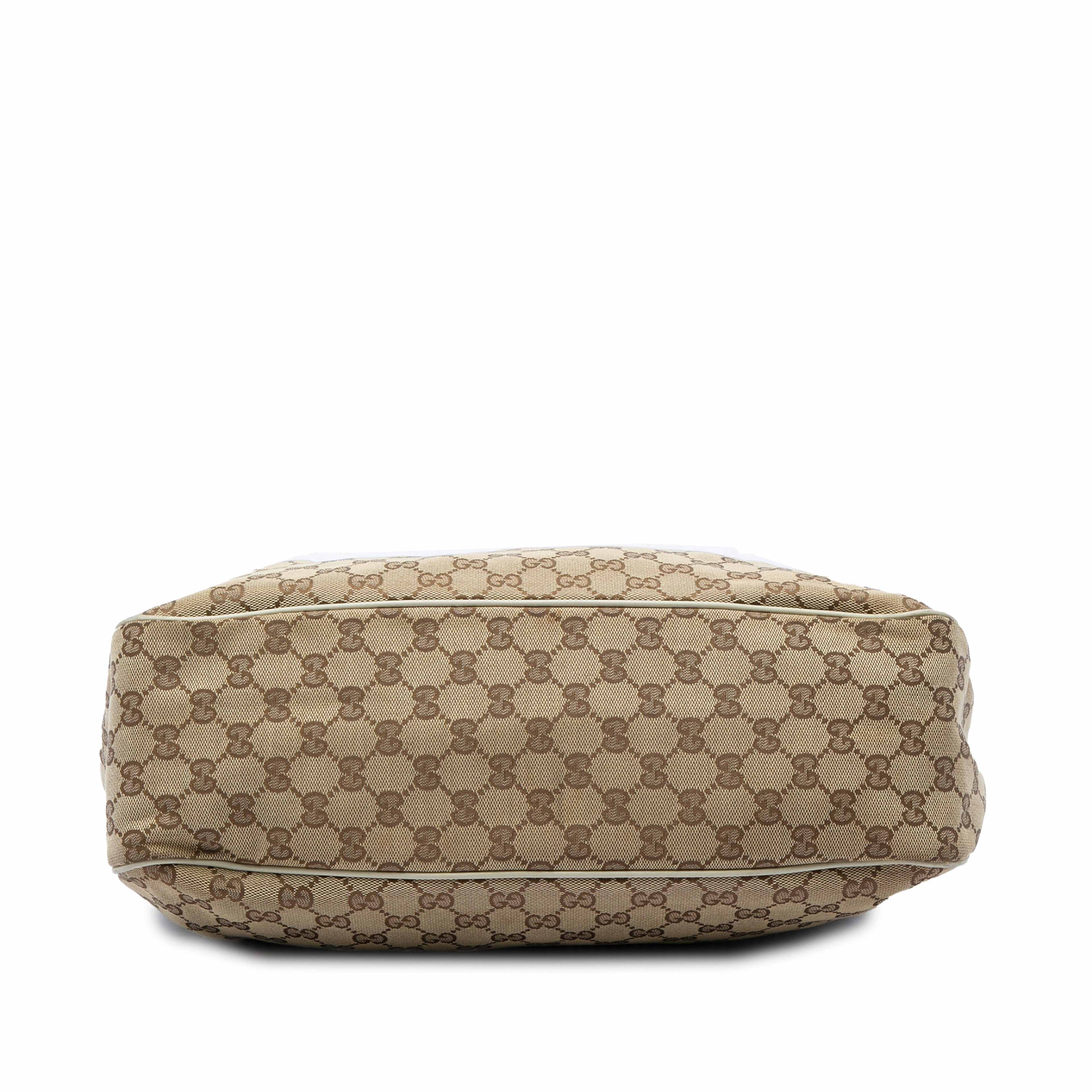 Gucci Gg Canvas Sukey Tote, från Luxclusif, i färgen beige. Klicka för att öppna bilden i stort format