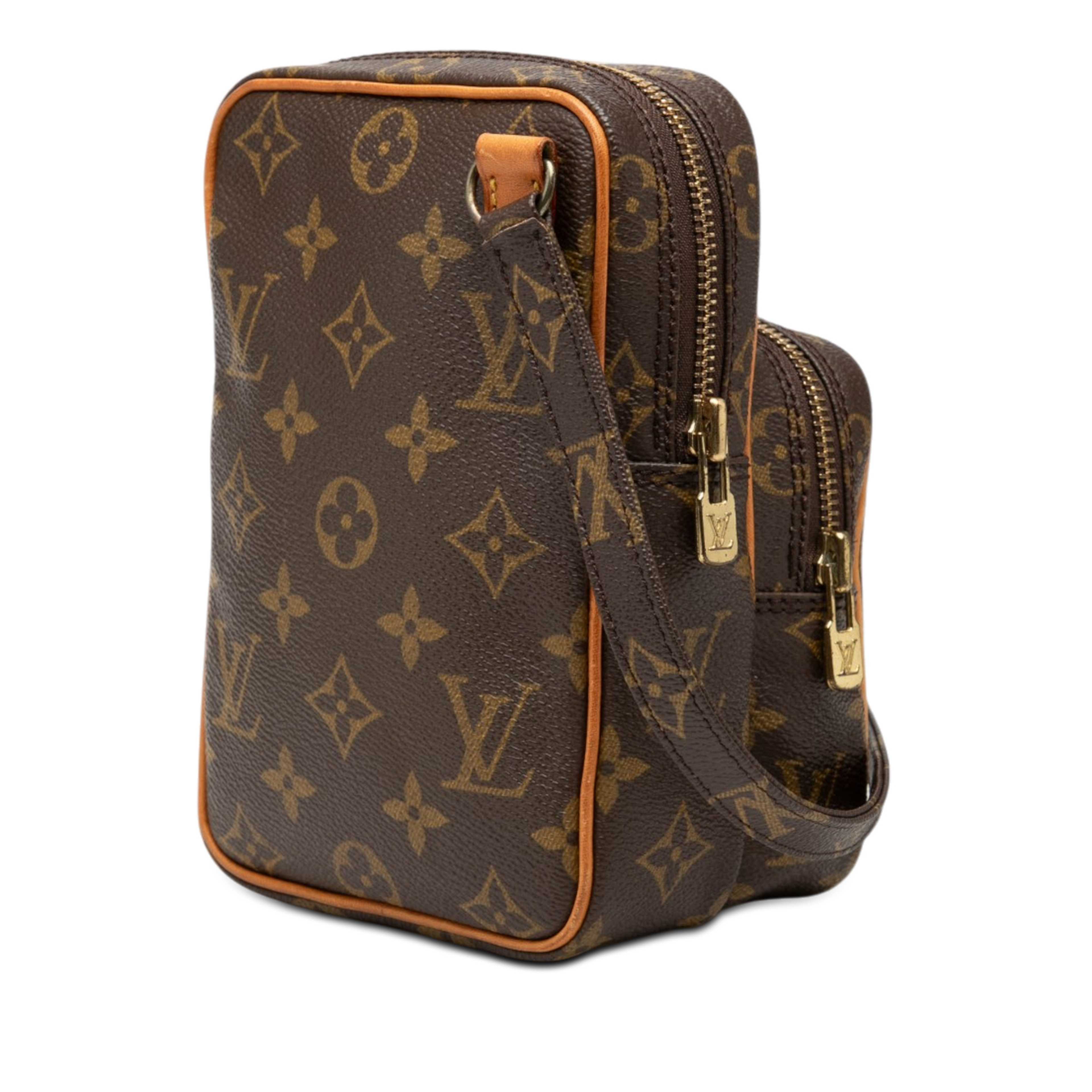 Louis Vuitton Monogram Mini Amazone, från Luxclusif, i färgen brun. Klicka för att öppna bilden i stort format