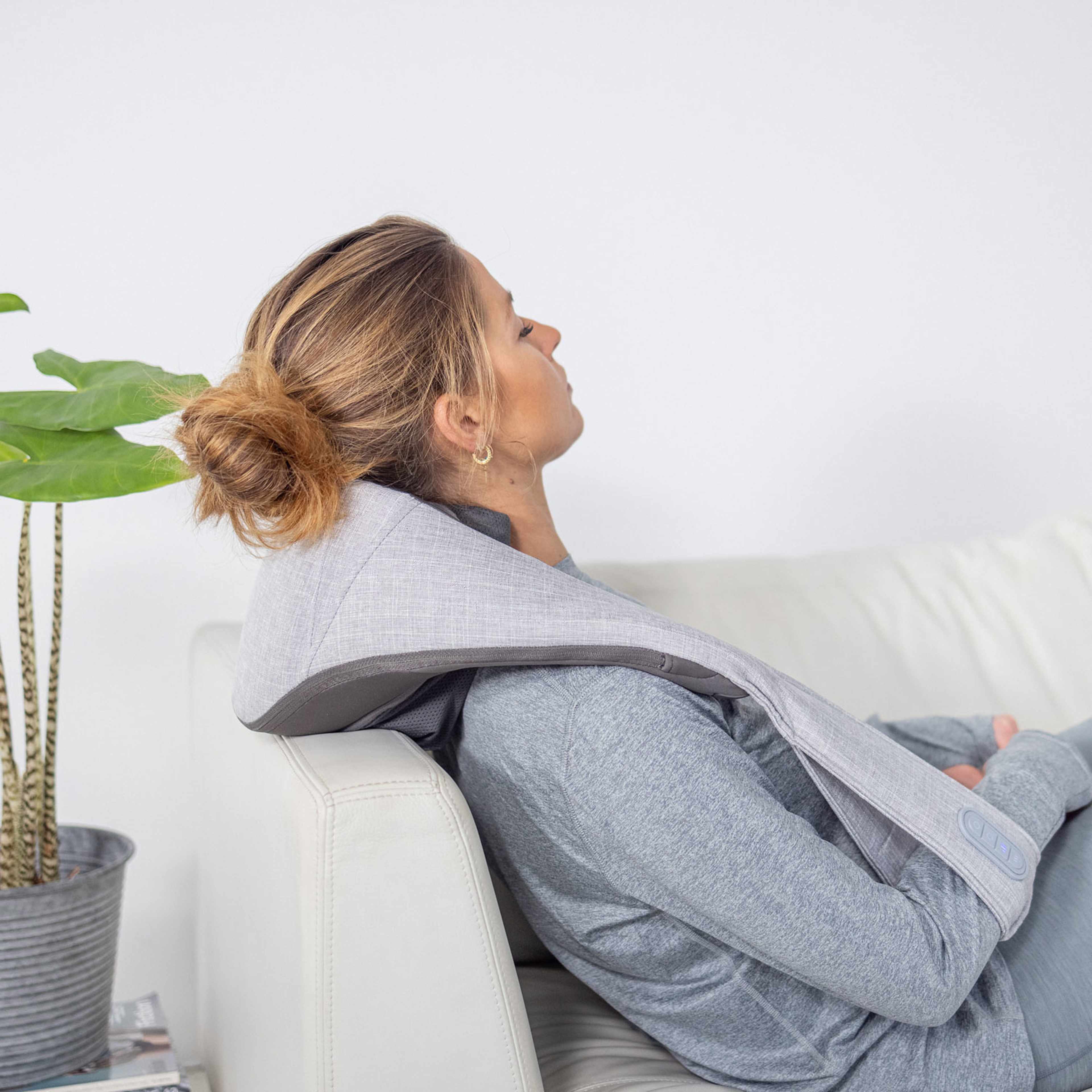 Shiatsu Massage Trådlös Rygg/nacke, från Unknown, i färgen grå. Klicka för att öppna bilden i stort format