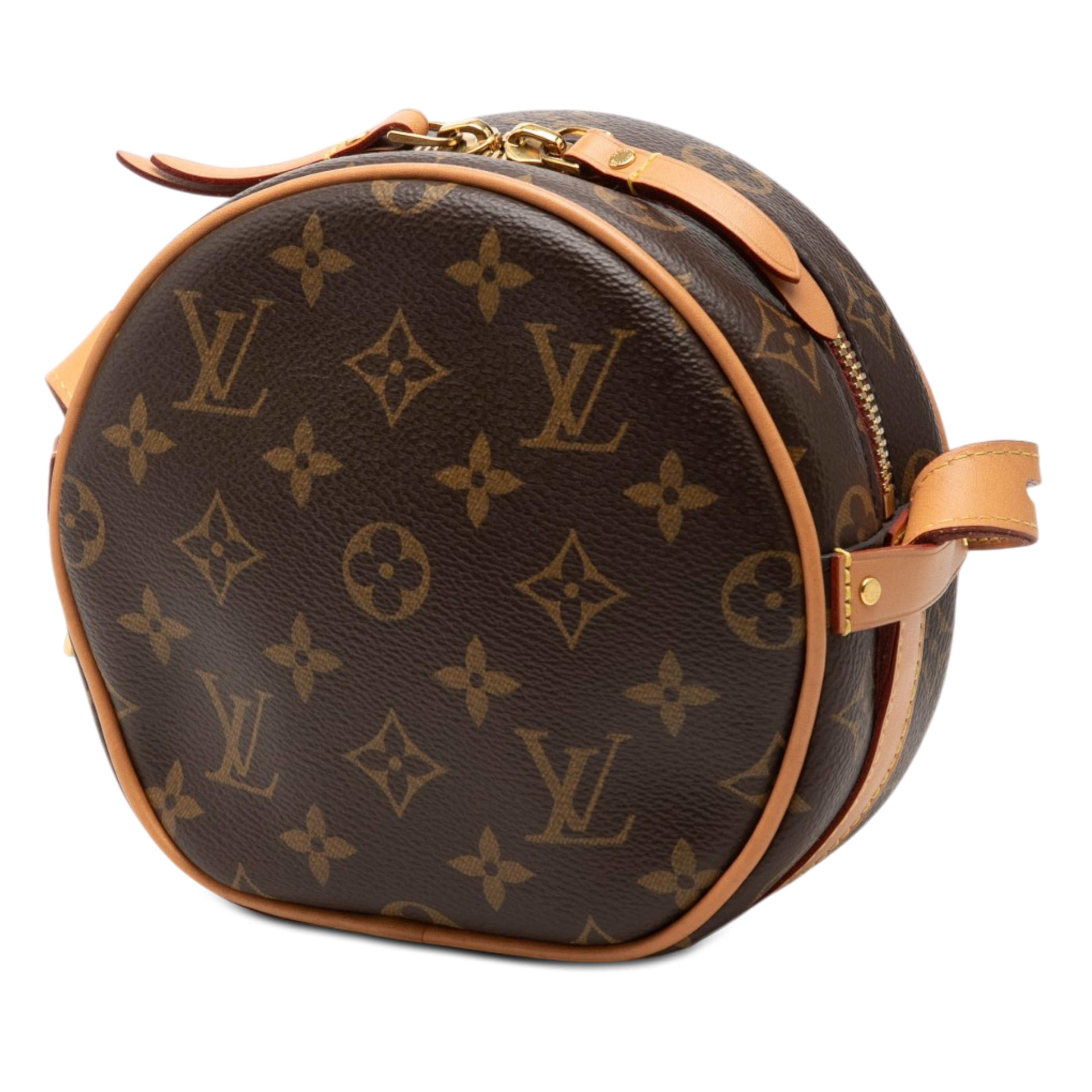Louis Vuitton Monogram Boite Chapeau Souple Pm, från Luxclusif, i färgen brun. Klicka för att öppna bilden i stort format