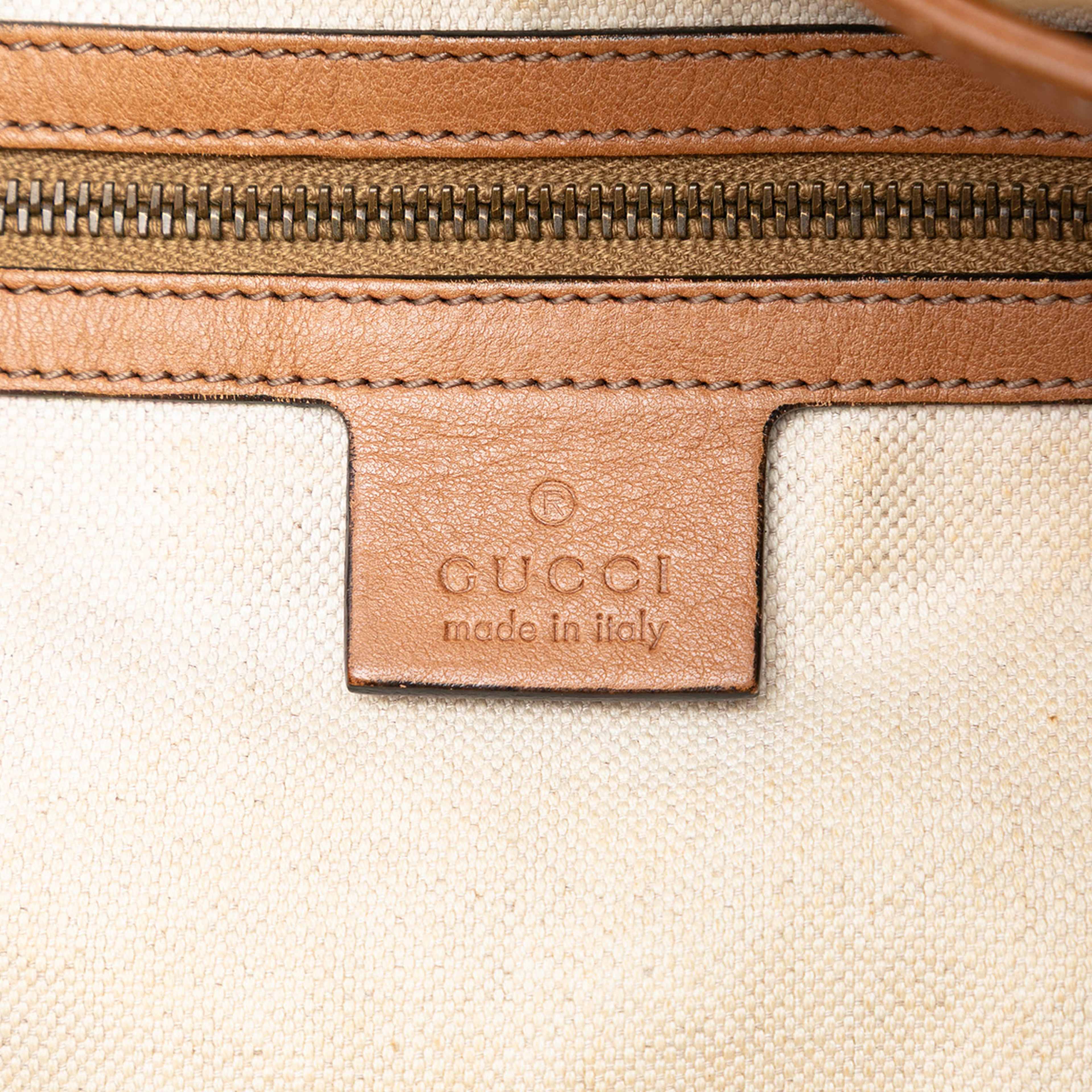 Gucci Gg Canvas Web Rania Drawstring Hobo, från Luxclusif, i färgen beige. Klicka för att öppna bilden i stort format