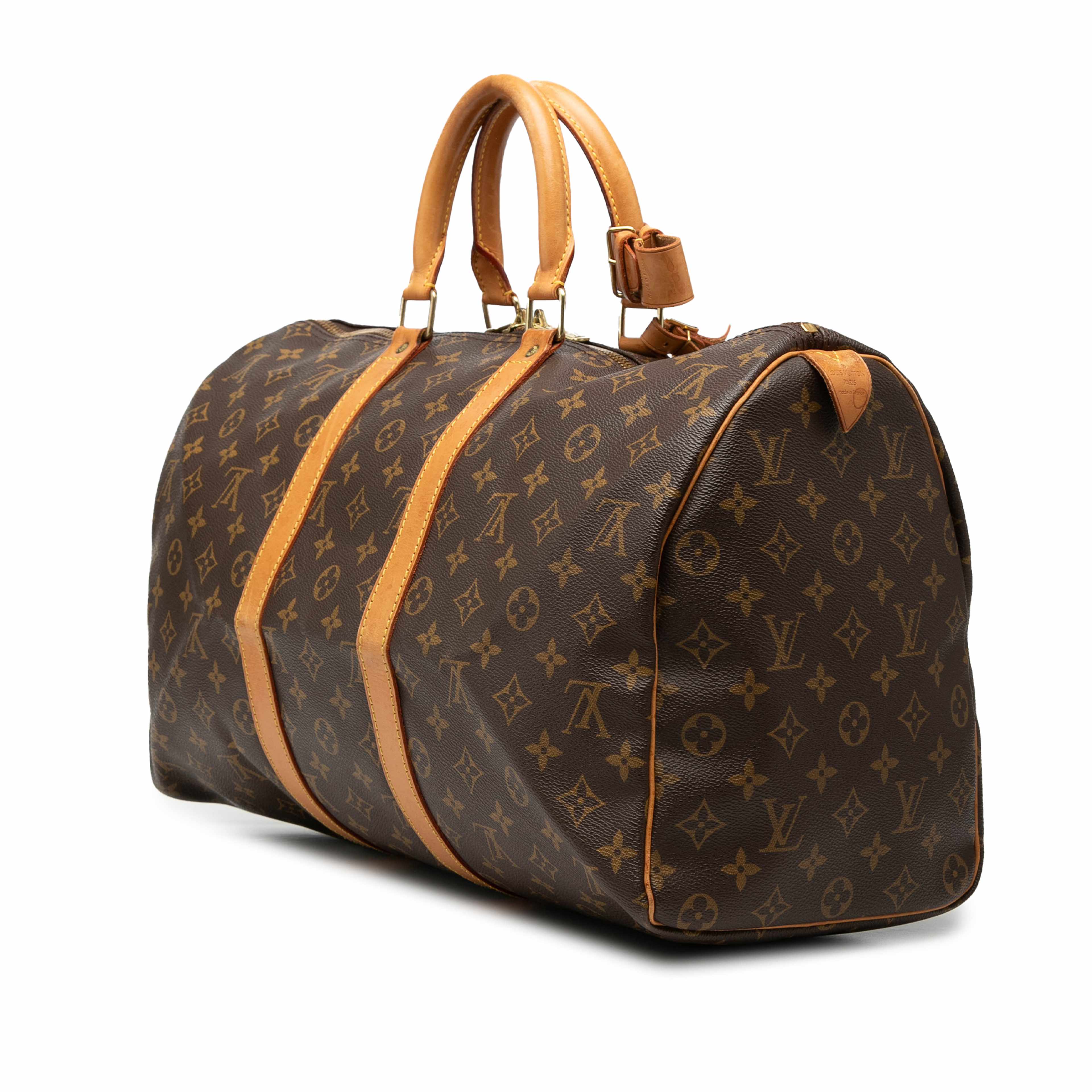 Louis Vuitton Monogram Keepall 45, från Luxclusif, i färgen brown. Klicka för att öppna bilden i stort format