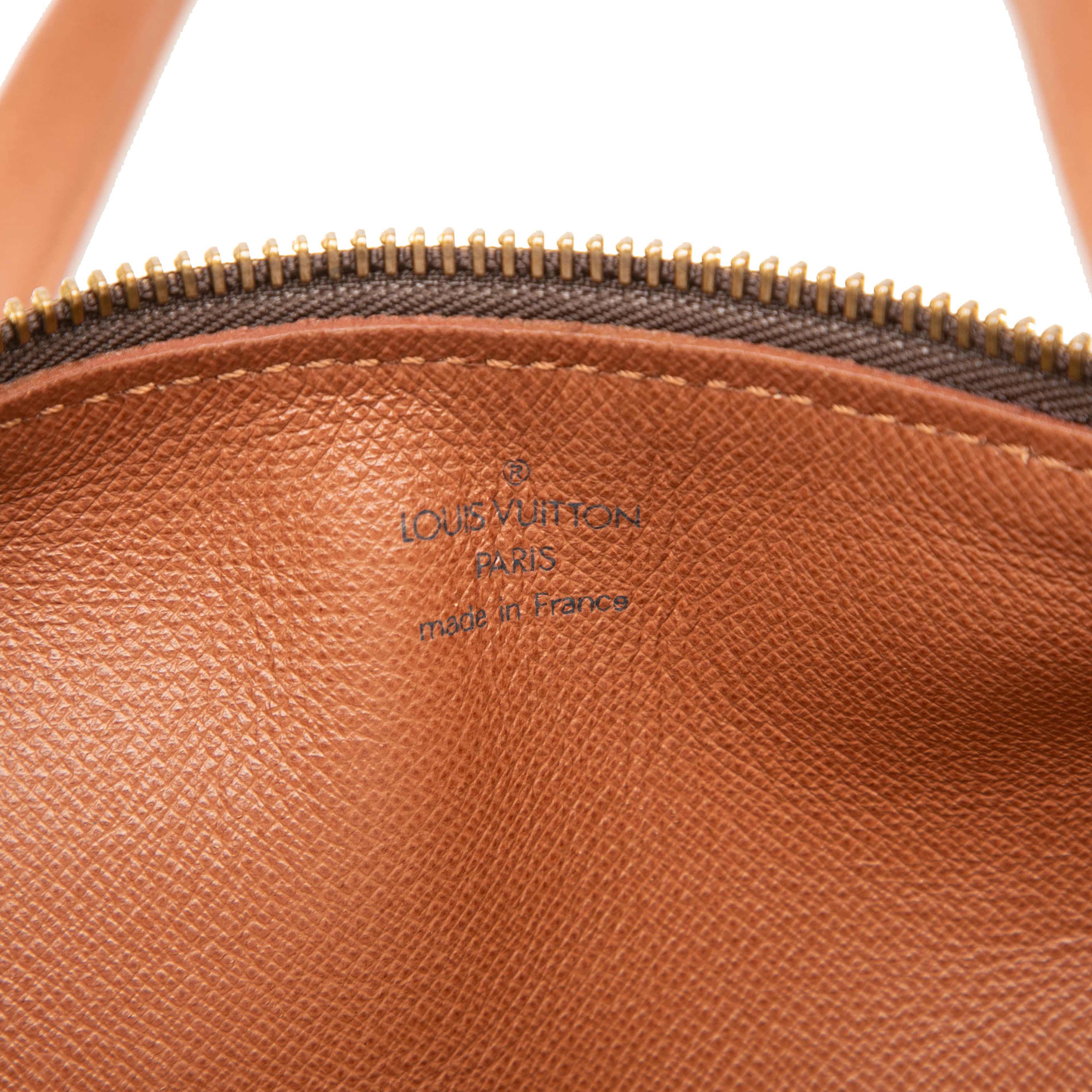 Louis Vuitton Monogram Papillon 30, från Luxclusif, i färgen brun. Klicka för att öppna bilden i stort format