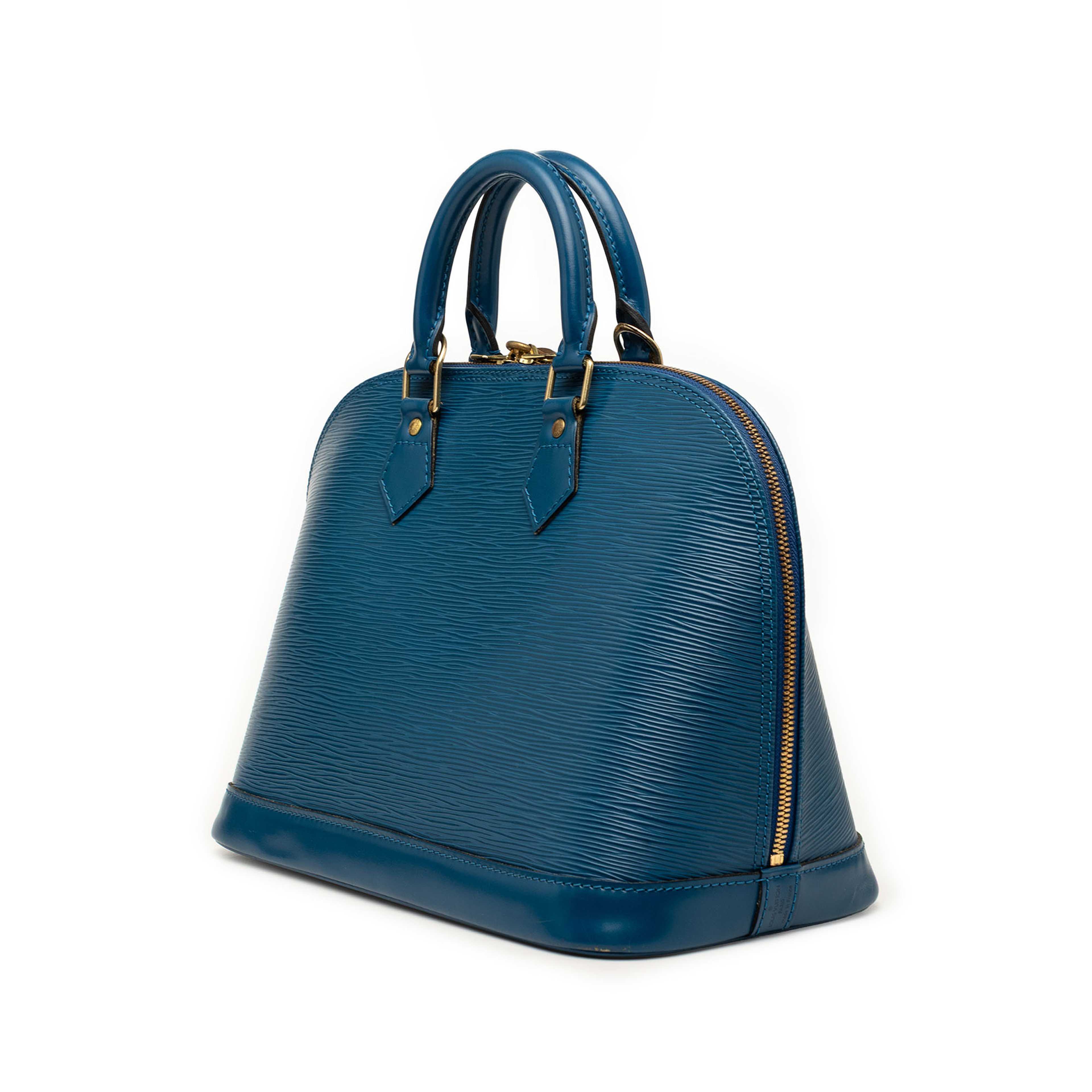 Louis Vuitton Epi Alma Pm, från Luxclusif, i färgen blå. Klicka för att öppna bilden i stort format
