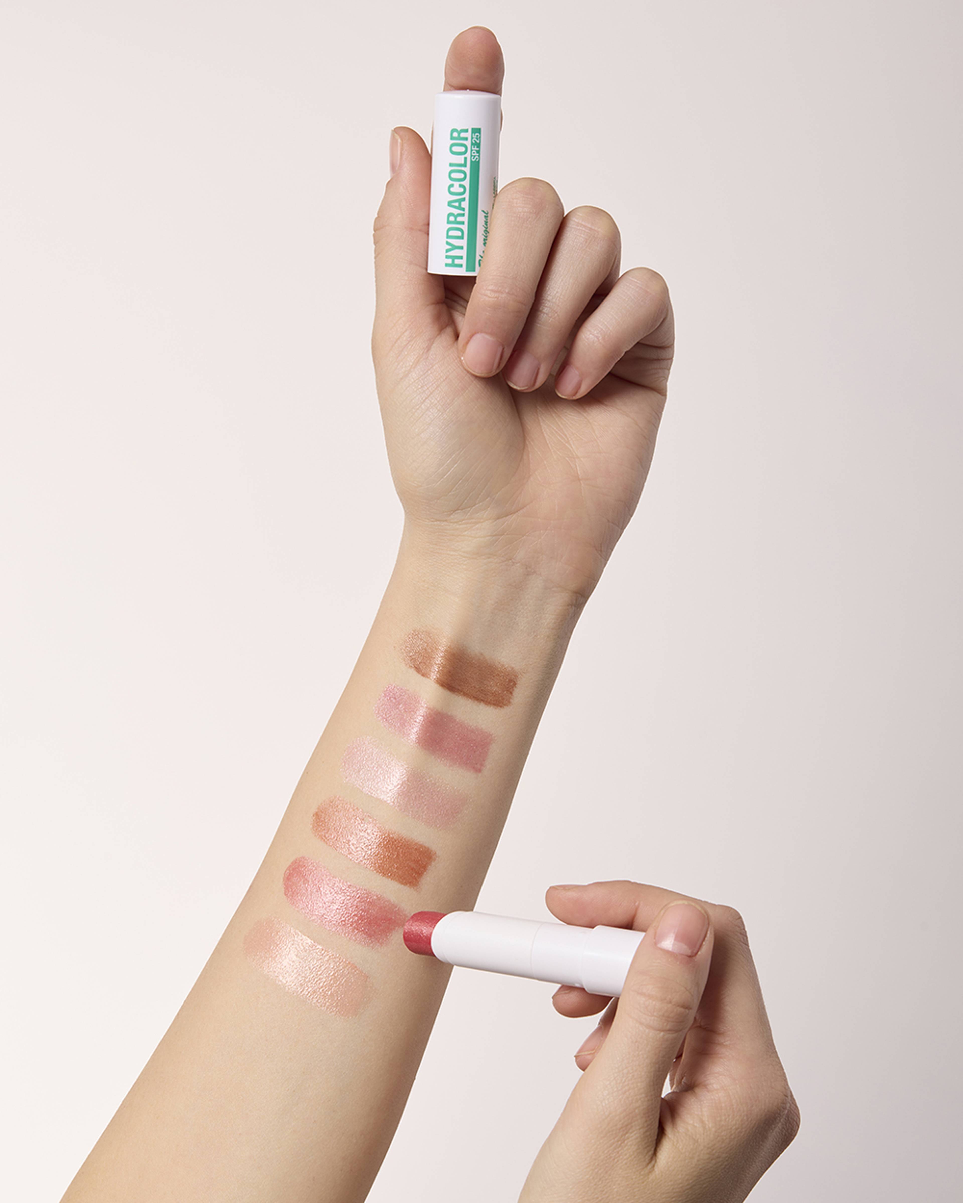 Shine No. 4 Summer Bronze, från Hydracolor, i färgen Summer Bronze. Klicka för att öppna bilden i stort format