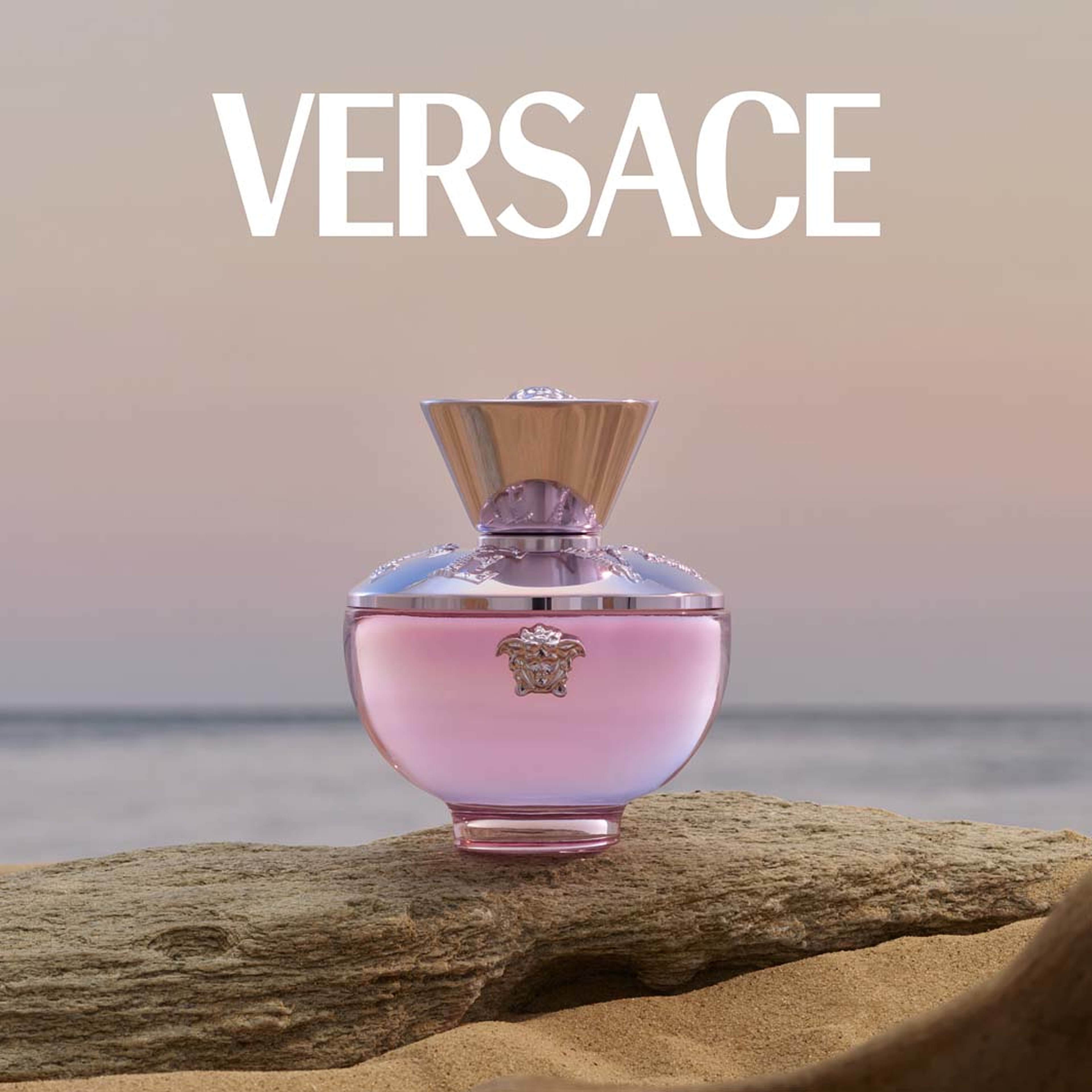 Dylan Blush Pink EdP, från Versace. Klicka för att öppna bilden i stort format
