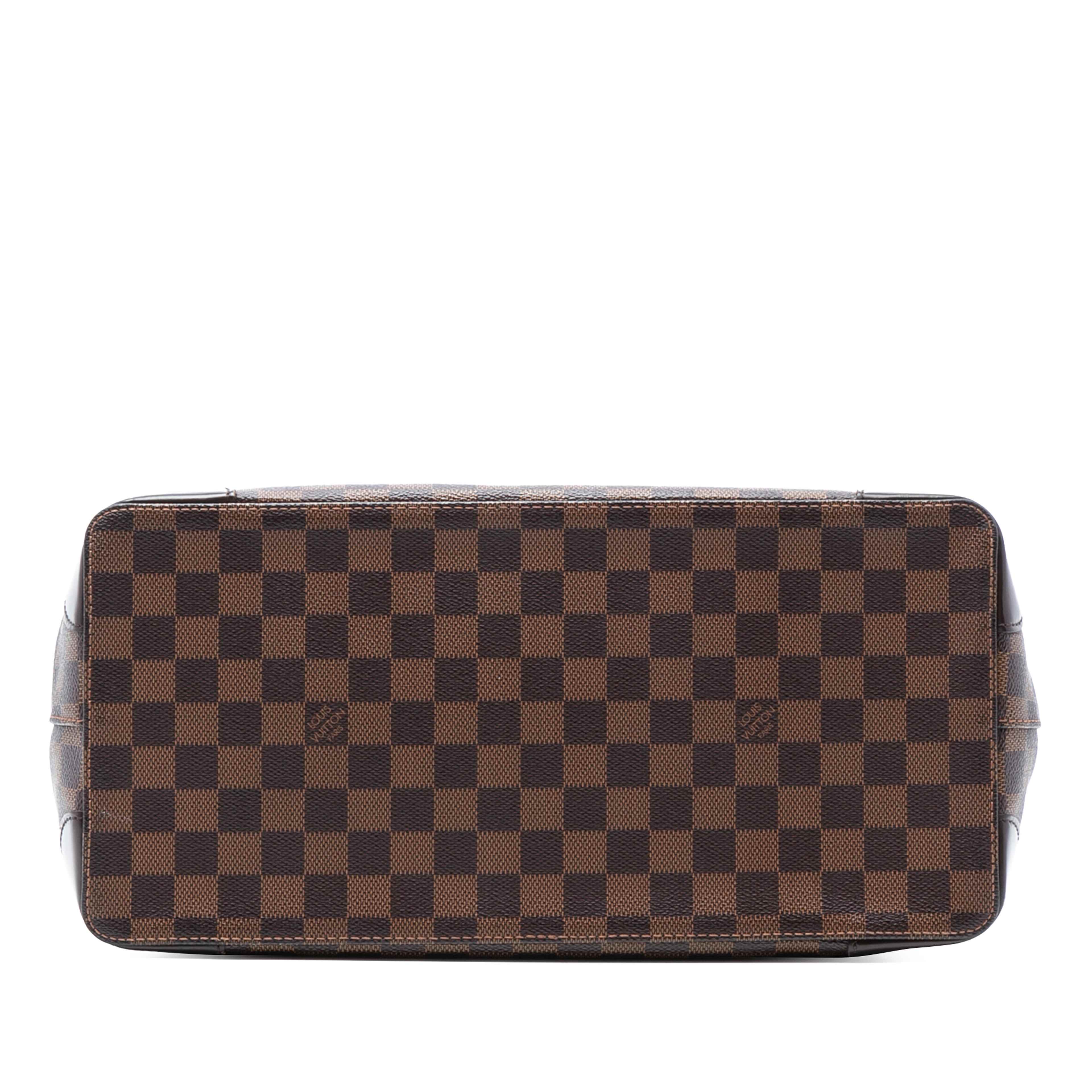 Louis Vuitton Damier Ebene Hampstead Mm, från Luxclusif, i färgen brown. Klicka för att öppna bilden i stort format