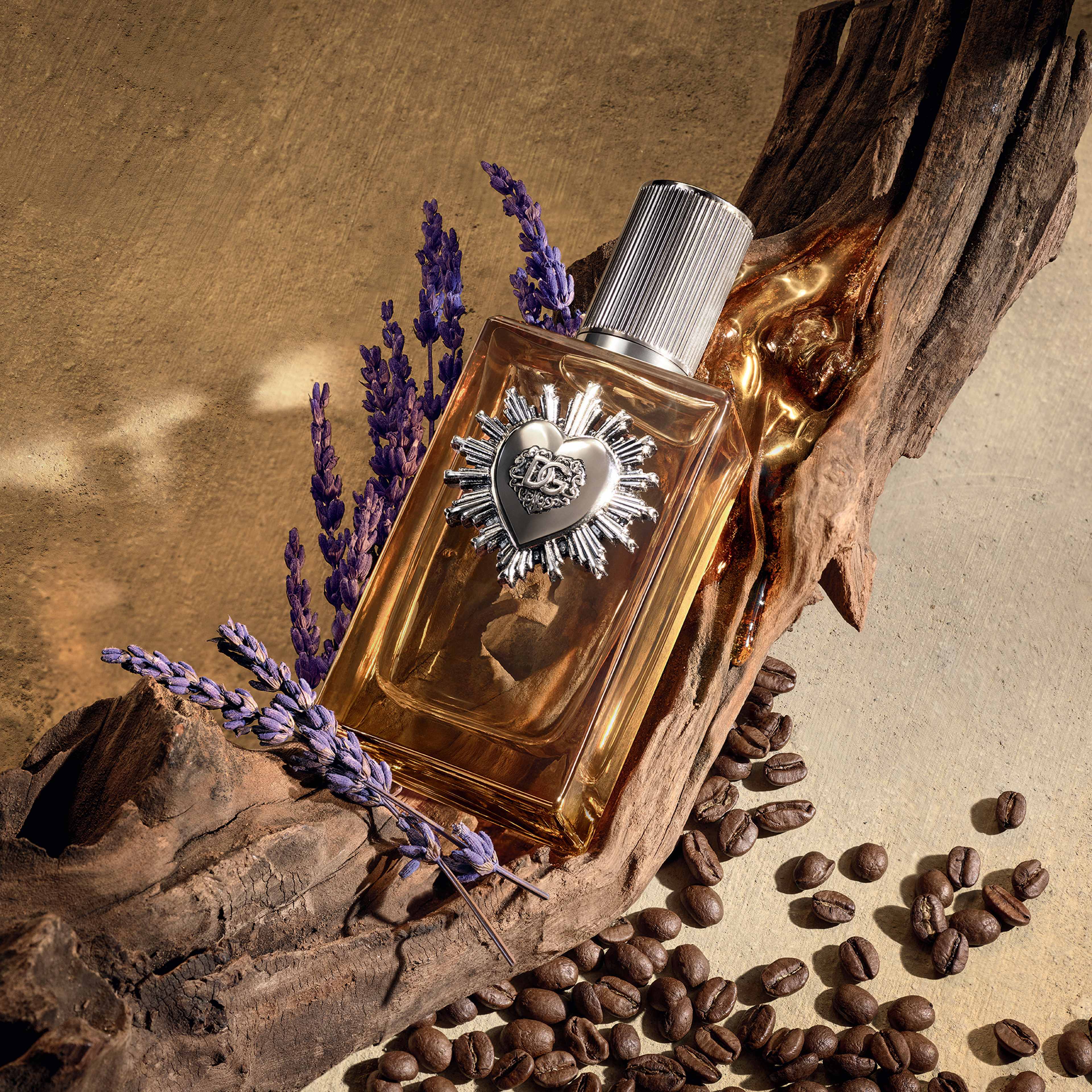 Devotion Pour Homme Parfum, från Dolce & Gabbana. Klicka för att öppna bilden i stort format